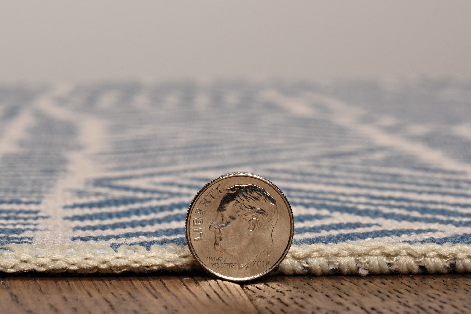 Linon RUGWR3235 rugs - View #5