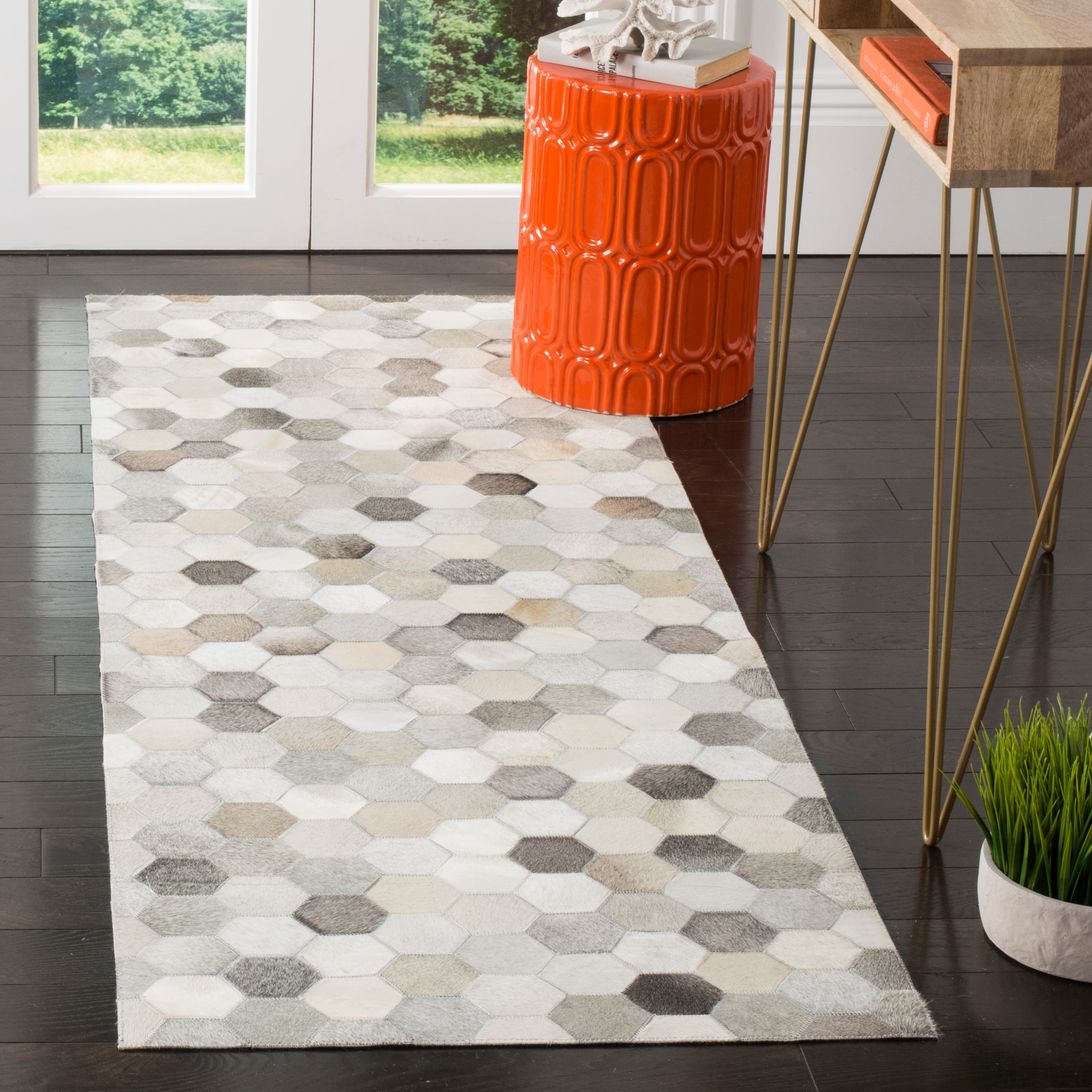 Studio Leather 217 Ivory/Gray Contemporary 2ft-3in x 8ft Runner Rug