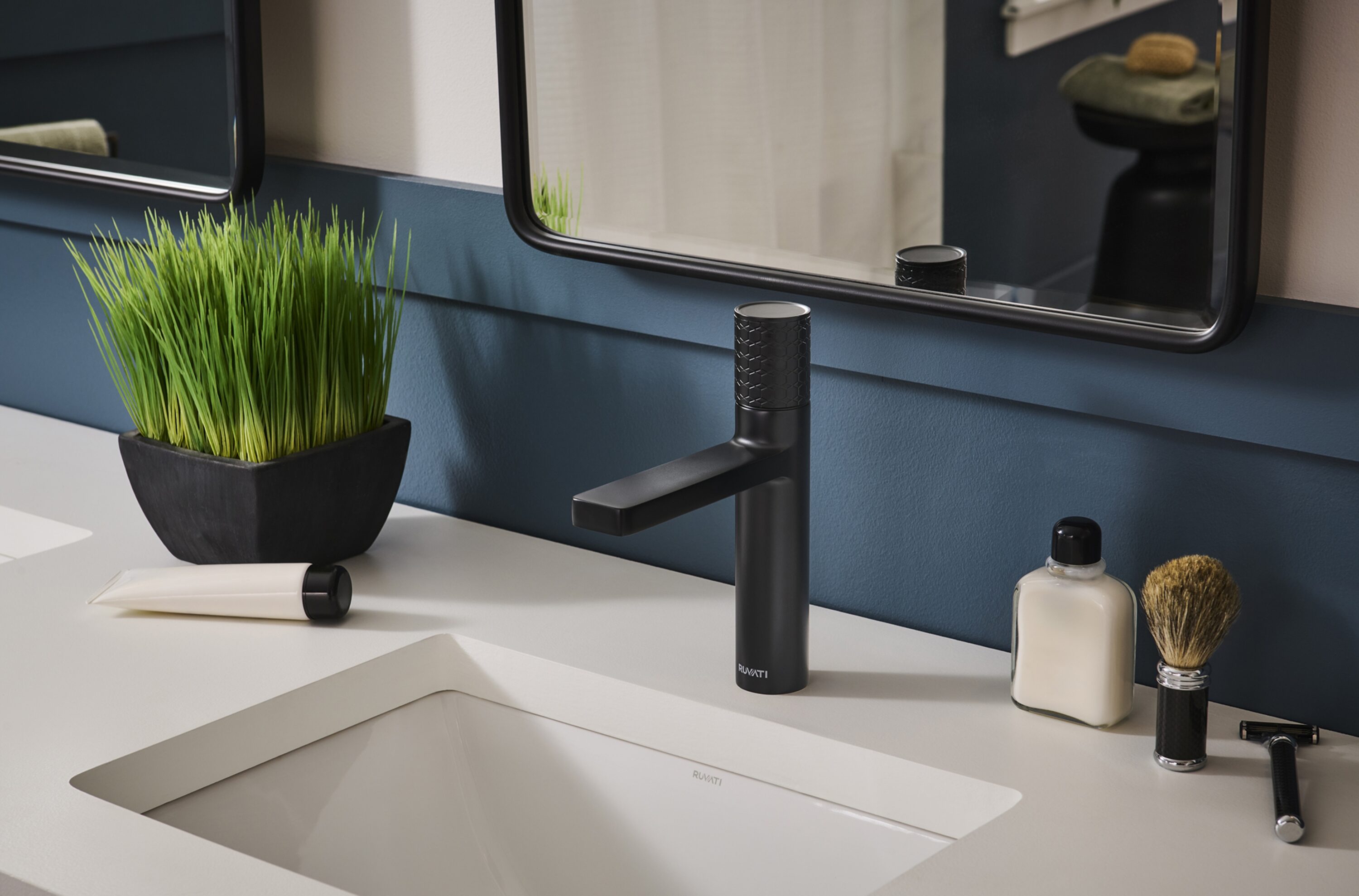 Ruvati RVF5133BL Lavatory-Faucets - View #2