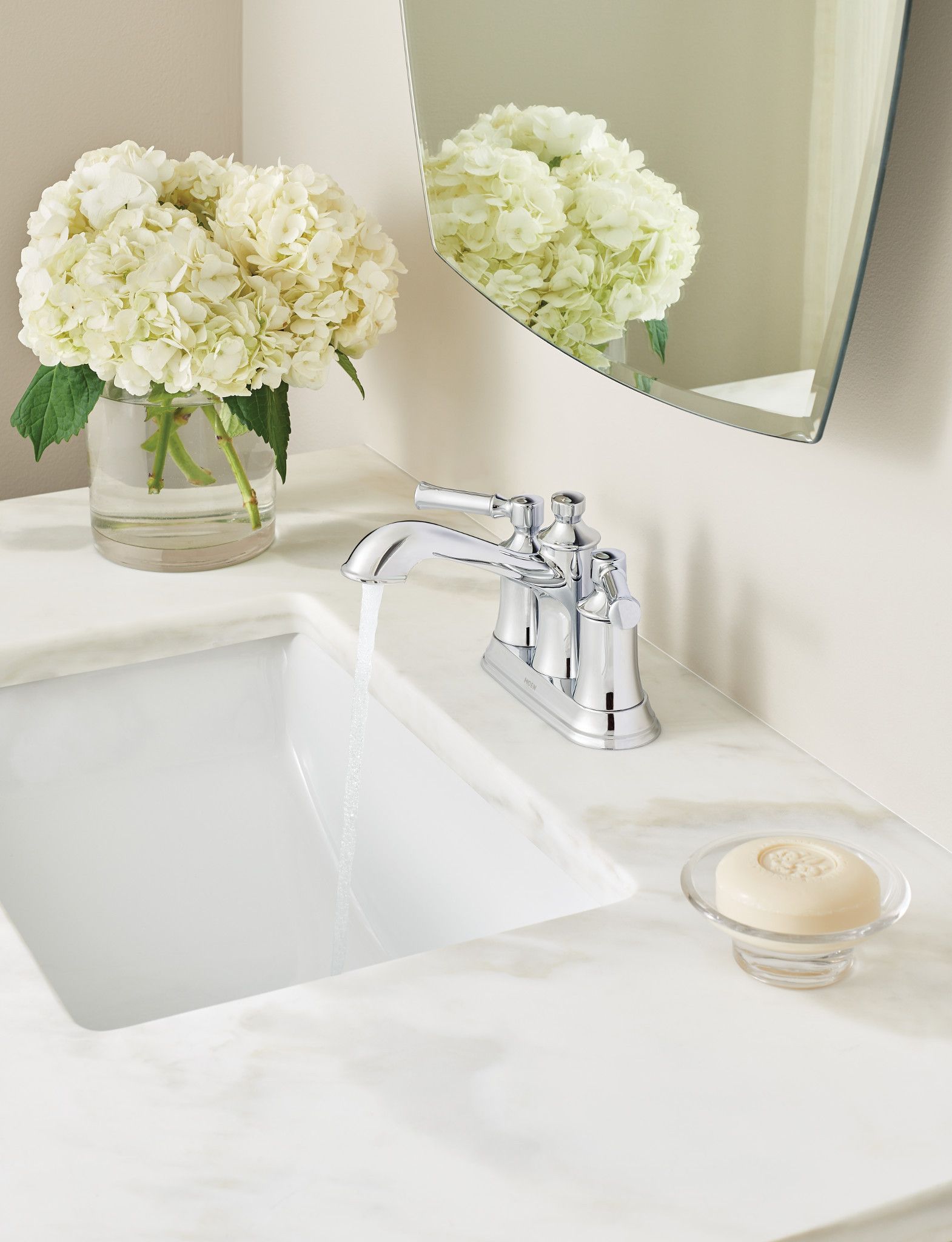 Elegant Classic Chrome 6" Centerset Metal Bathroom Faucet with Drain Assembly