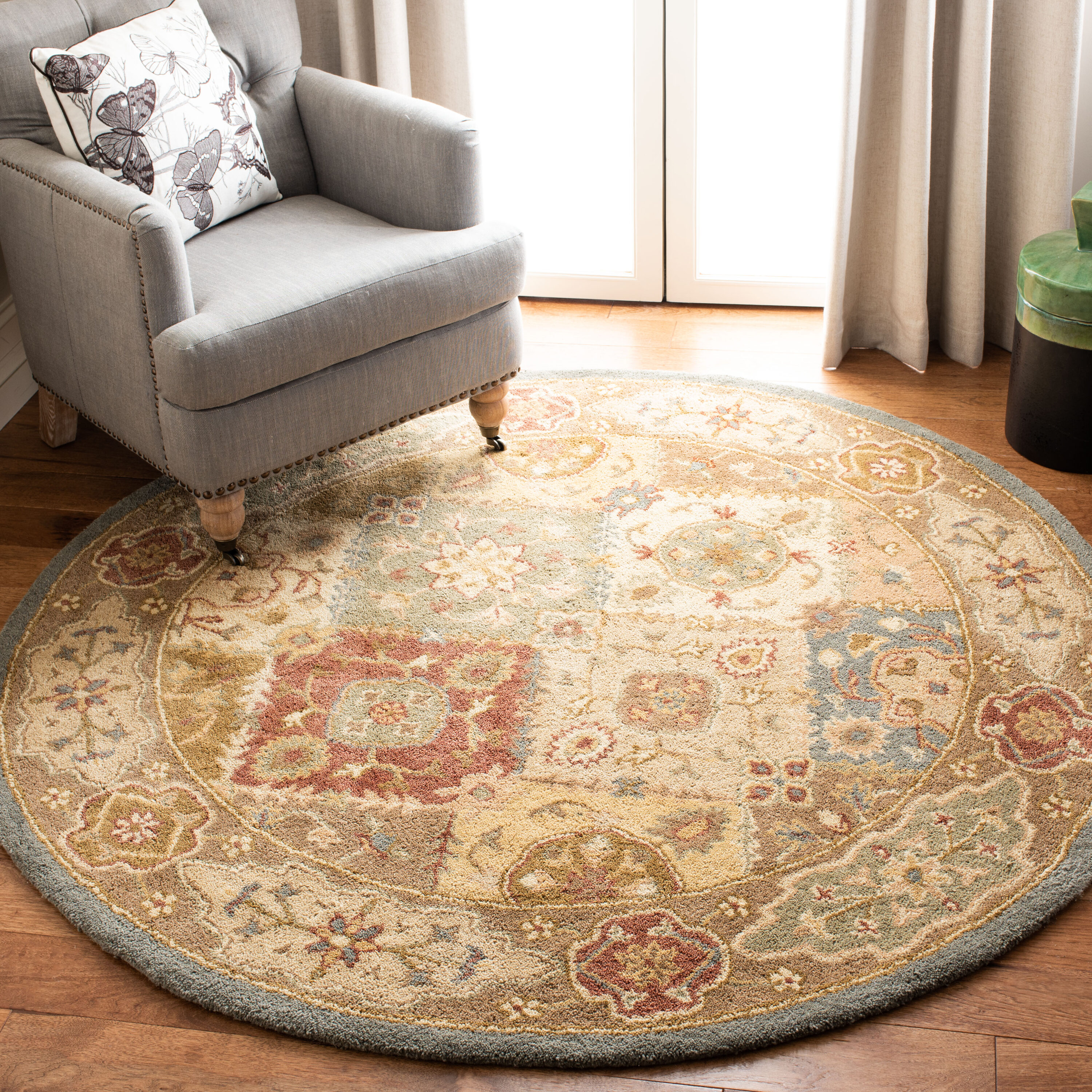 Safavieh - Antiquity 316A Multi Beige 4ft-6in x 6ft-6in Rug