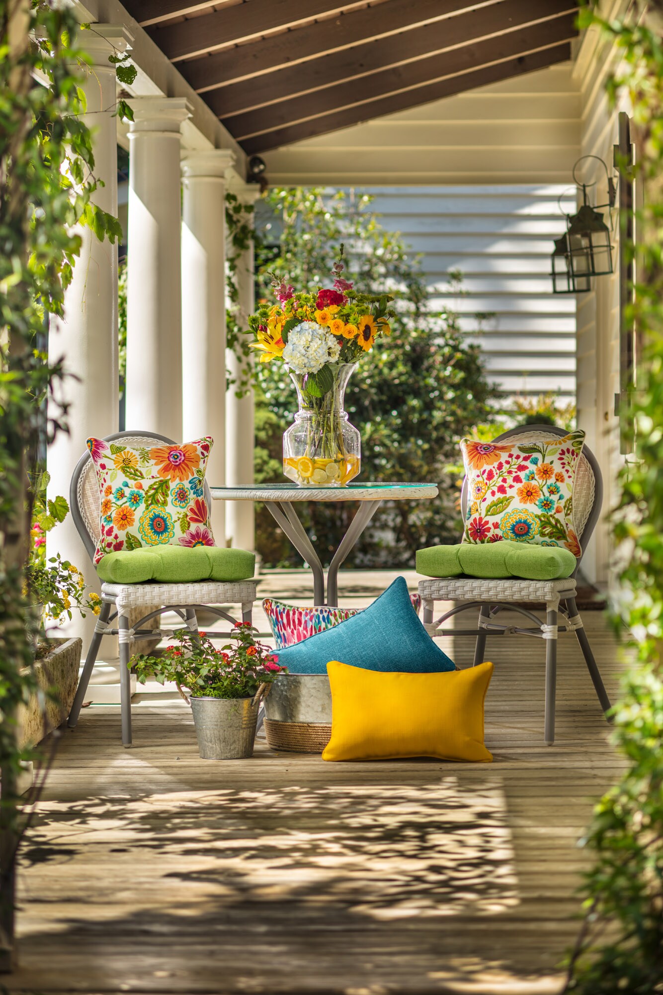 Pillow Perfect 678955 Outdoor-Accent-Pillows - View #2