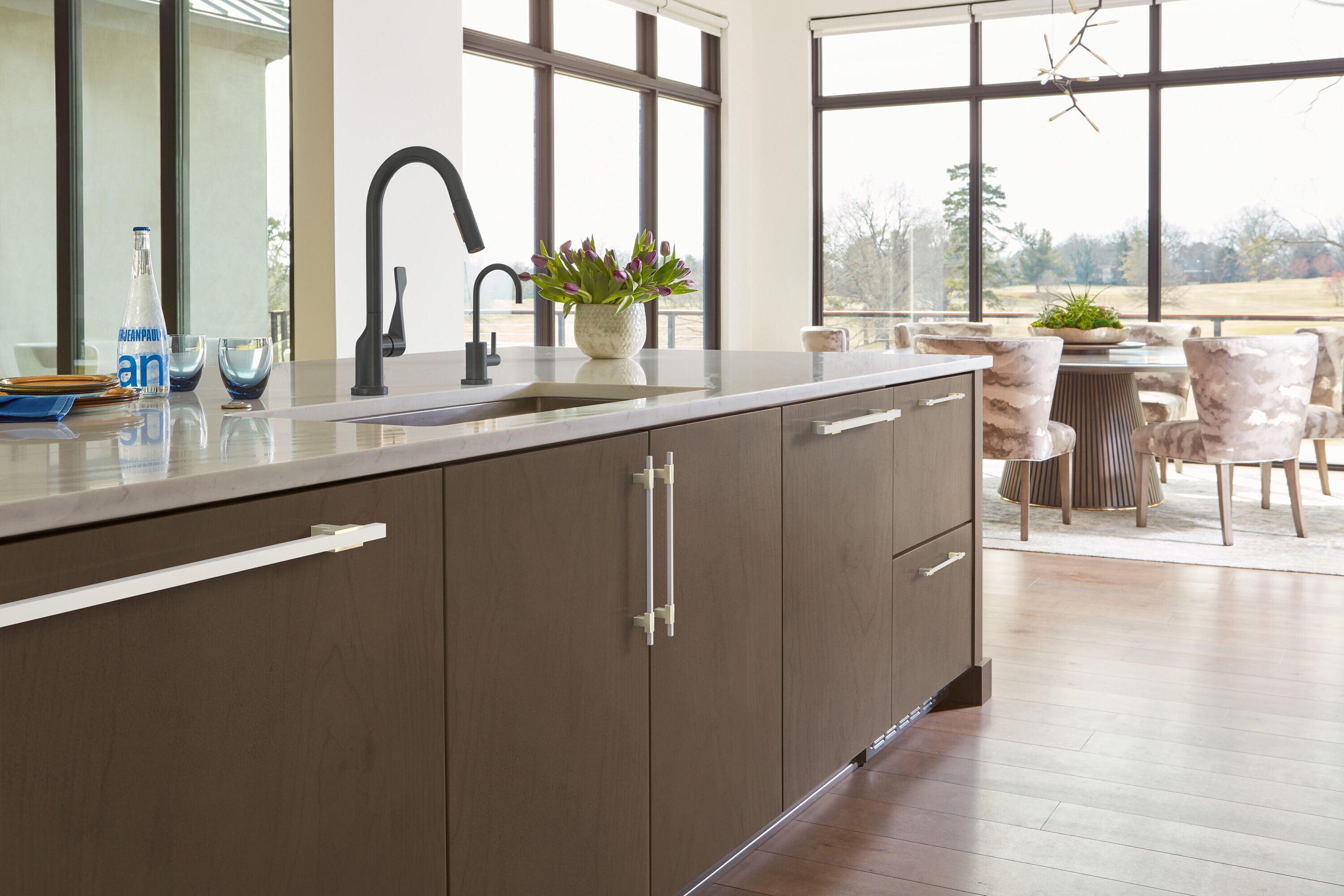 Urbanite Golden Champagne and White Cabinet Pull