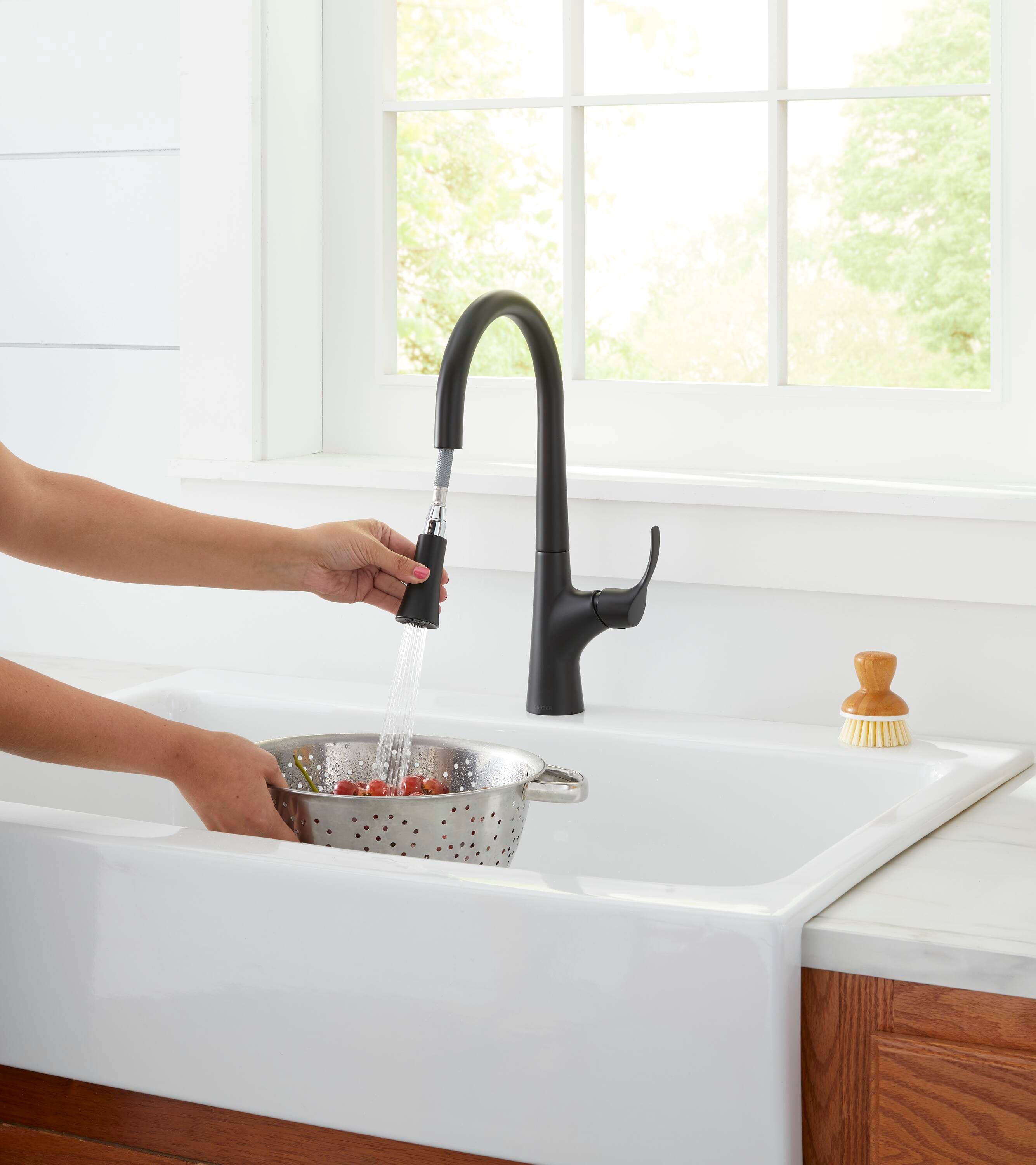 Gerber Satin Black Single Handle Pull-down Kitchen Faucet with Sprayer ...