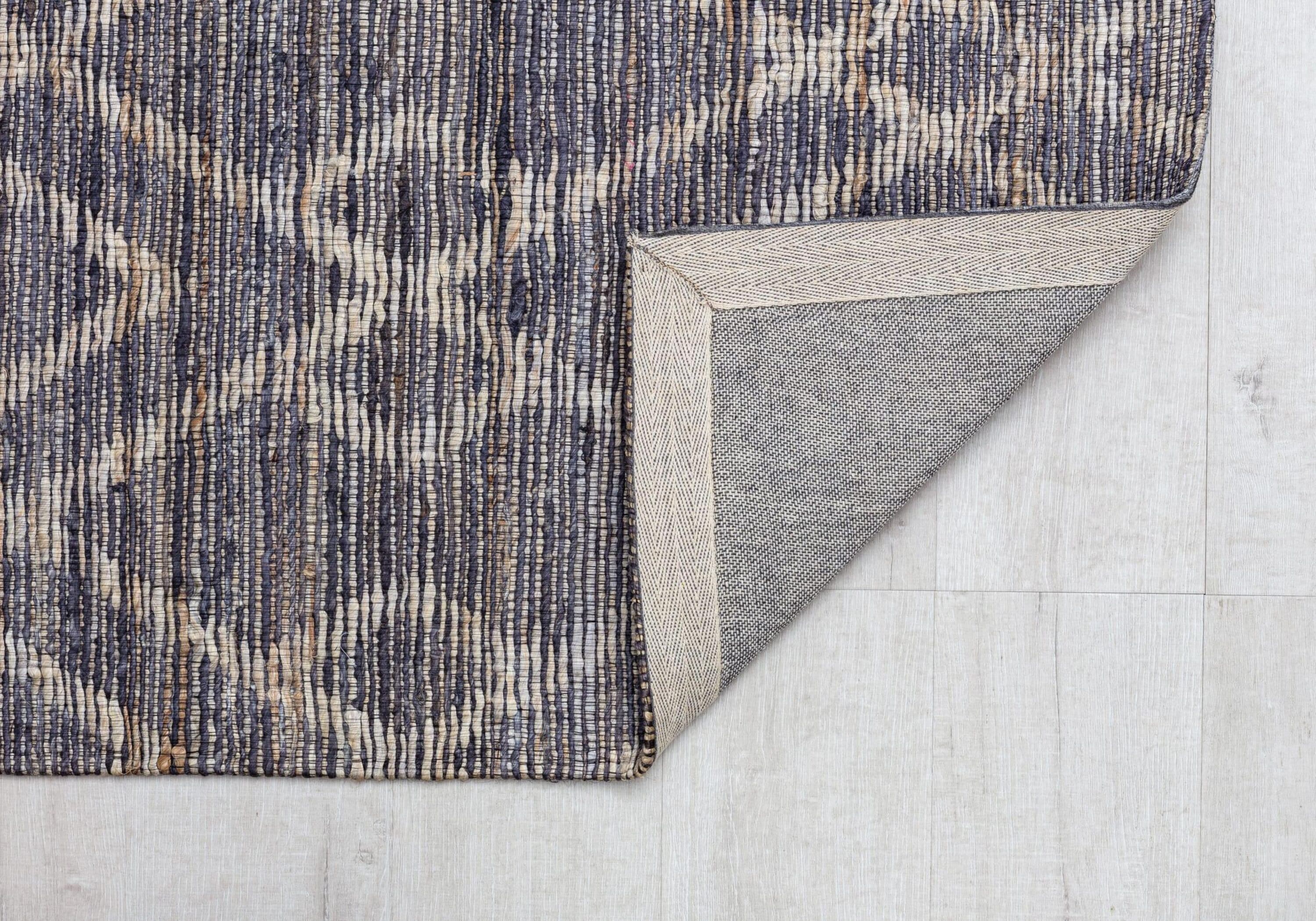 Handmade Blue and Cream Wool Diamond Pattern Area Rug 5' x 7'