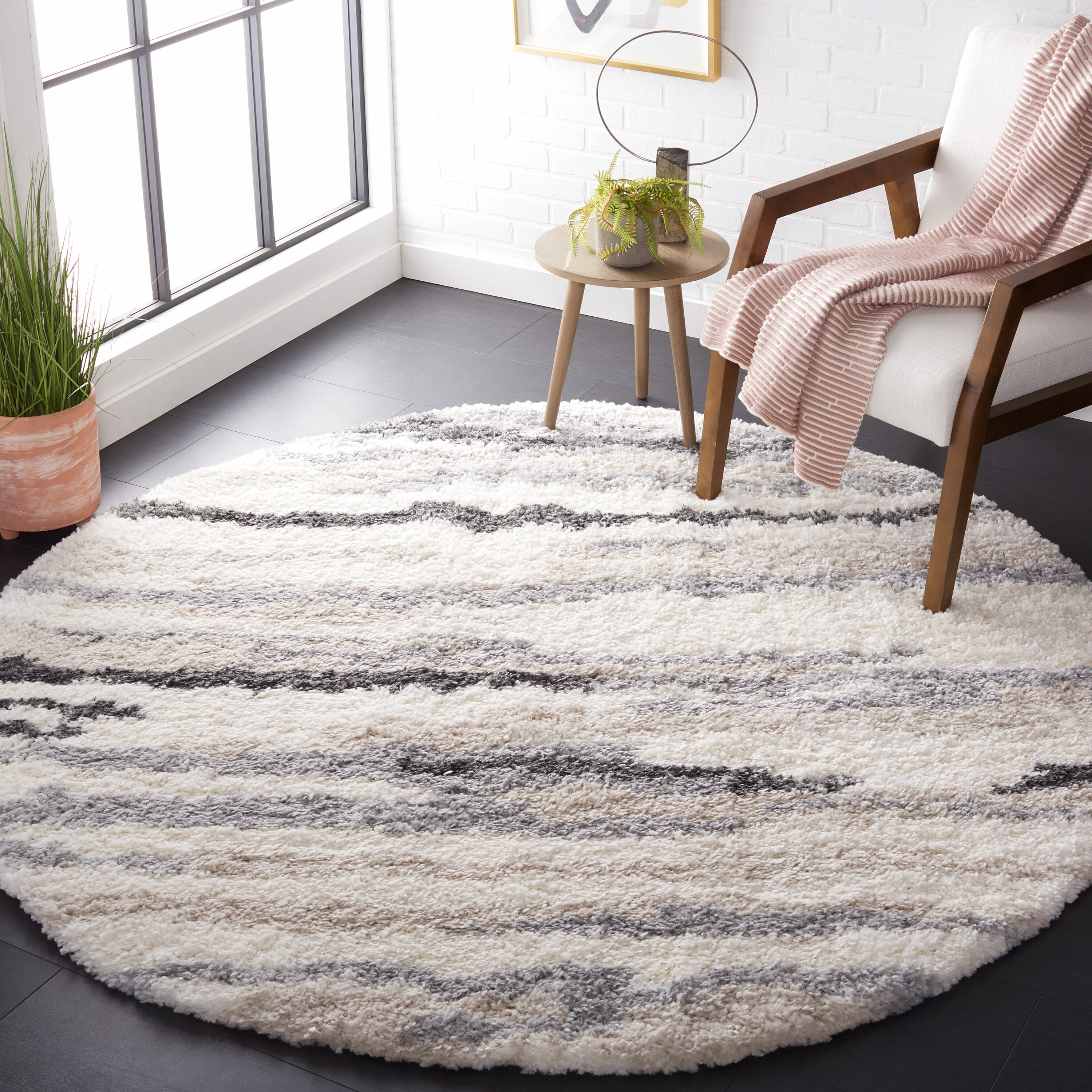 Safavieh - Fontana 833A Ivory/Grey 7 x 7 Round Area rug