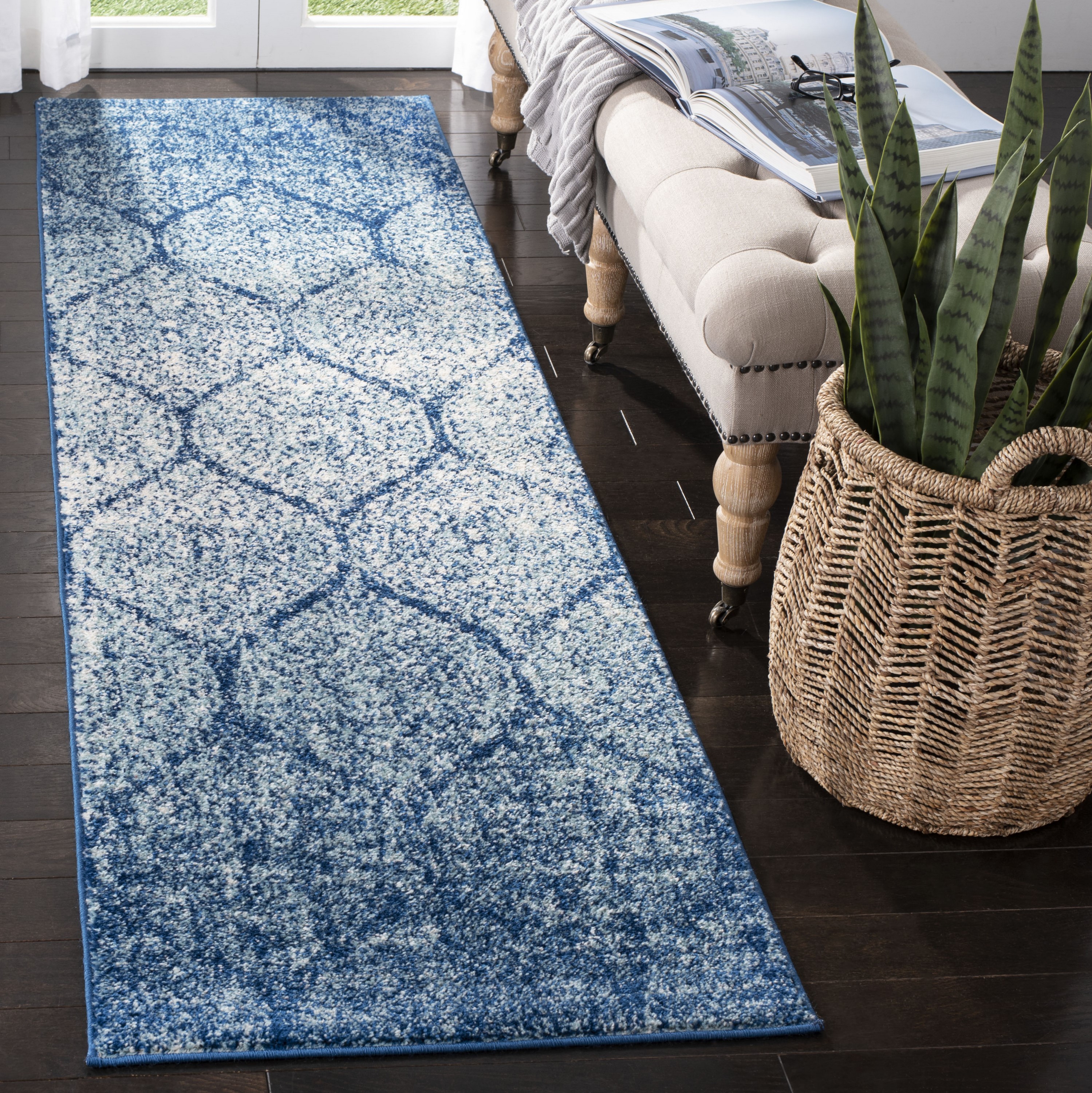 Safavieh MAD604N-210 Madison Westmont 2 x 10 (ft) Loomed Synthetic Navy/Blue Rectangular Indoor Trellis Farmhouse/Cottage Runner rug