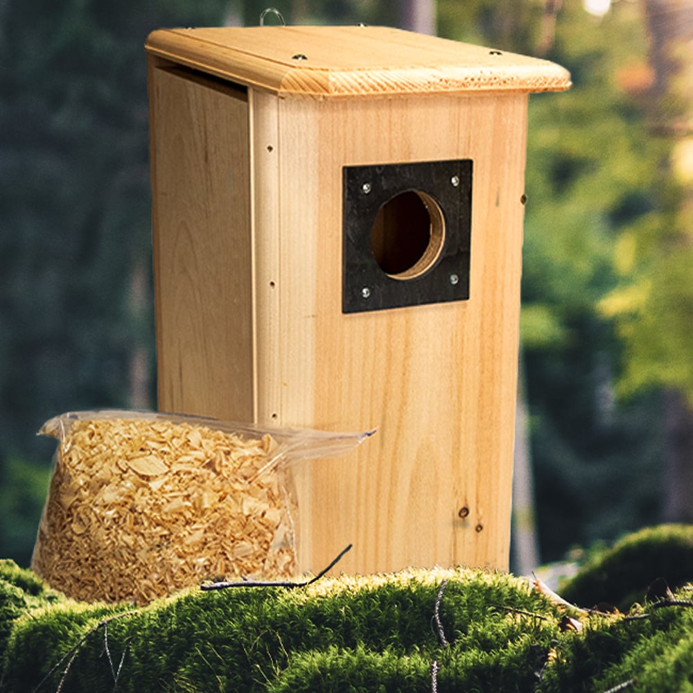 Coveside Conservation COV-10070 17.75-Inches H Natural Wood Chickadees Bird house accessories Predator Proof Bird House