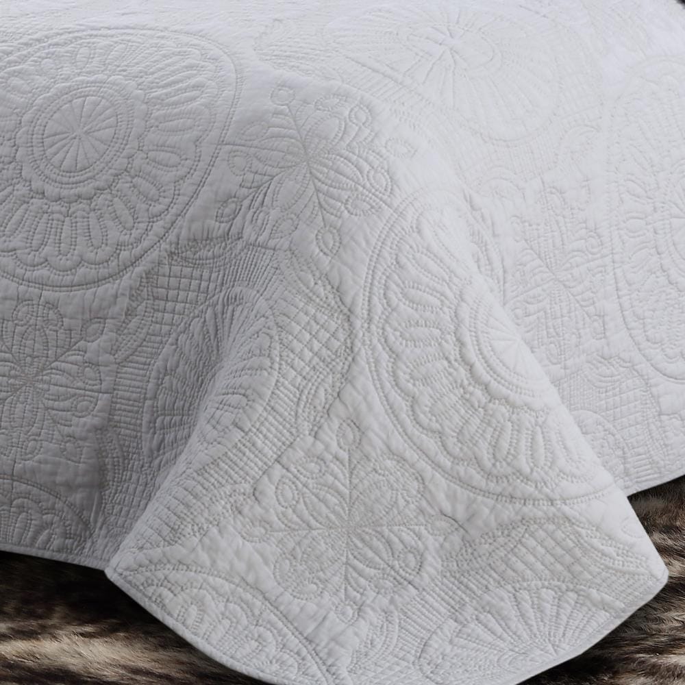 Estate Collection 153512 bedding - View #2