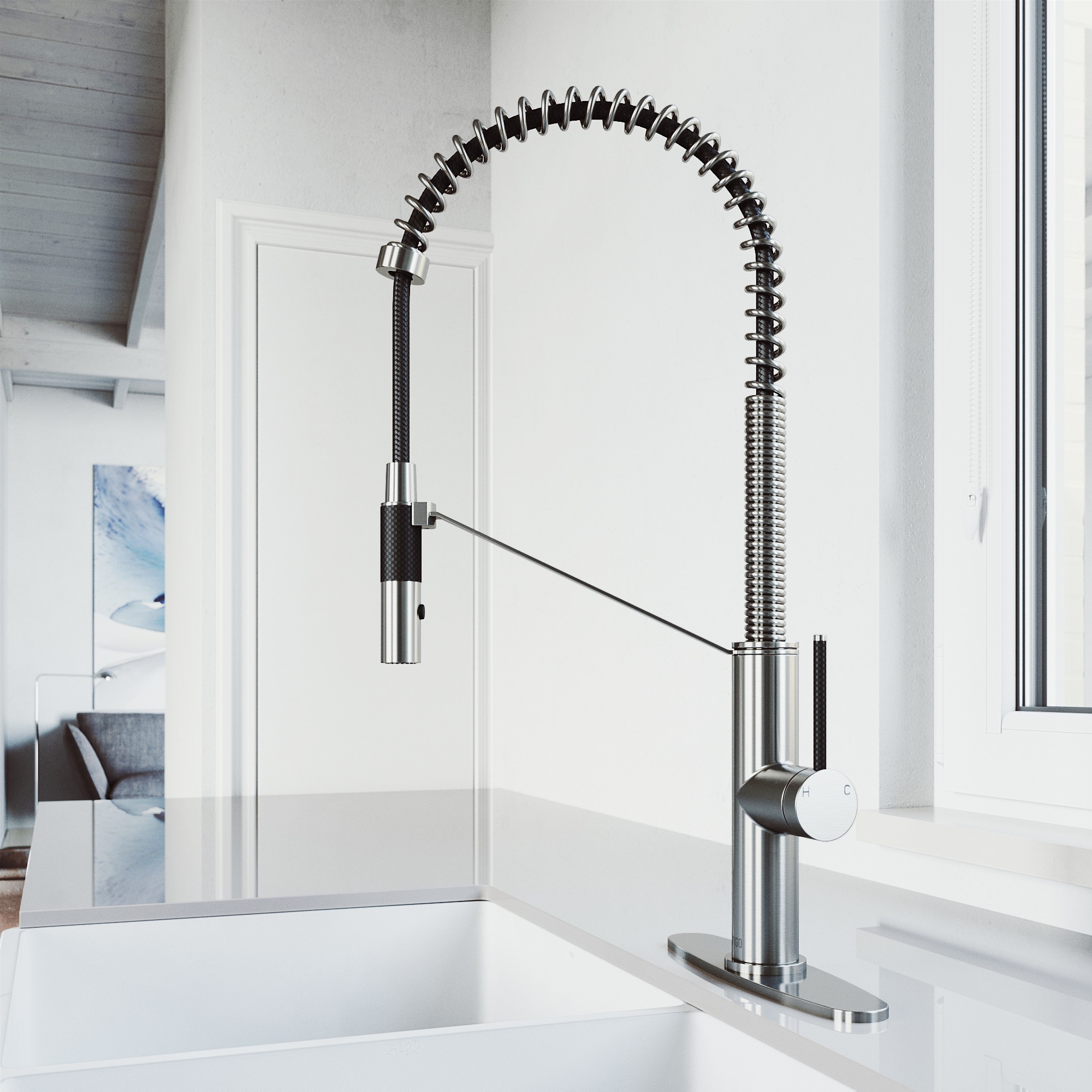 VIGO Livingston Stainless Steel Single Handle Pull Down Kitchen Faucet   09536670 