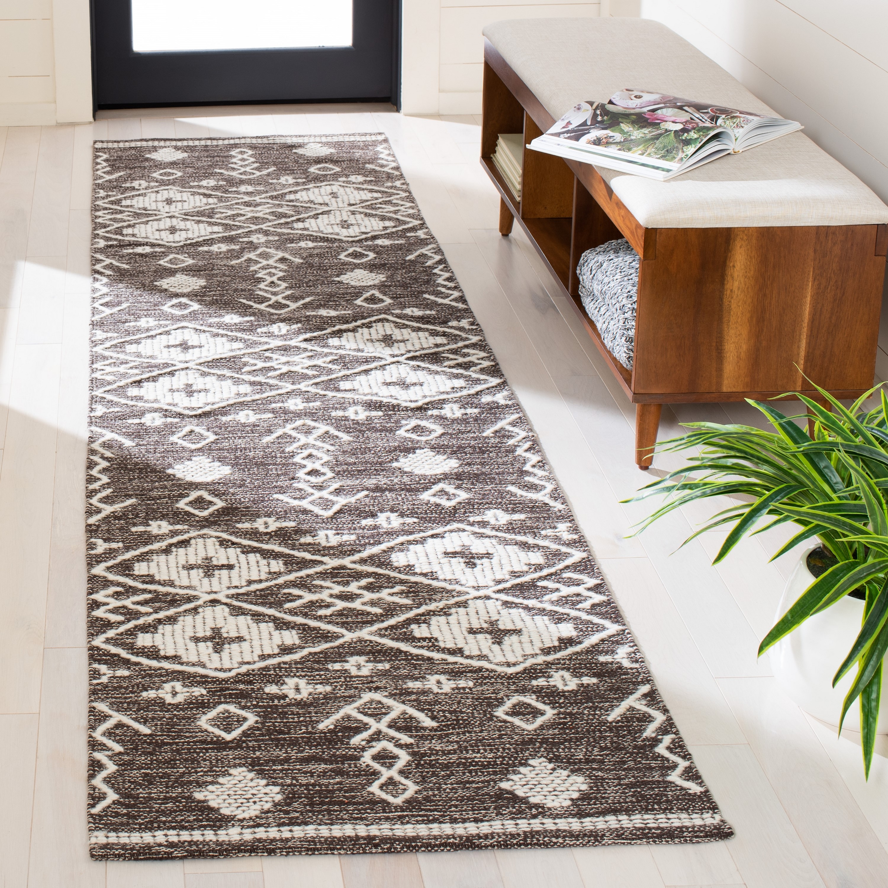 Safavieh KLM851T-29 Kilim Fabjola 2 x 9 (ft) Cotton Brown/Ivory Rectangular Indoor Tribal Global Runner rug
