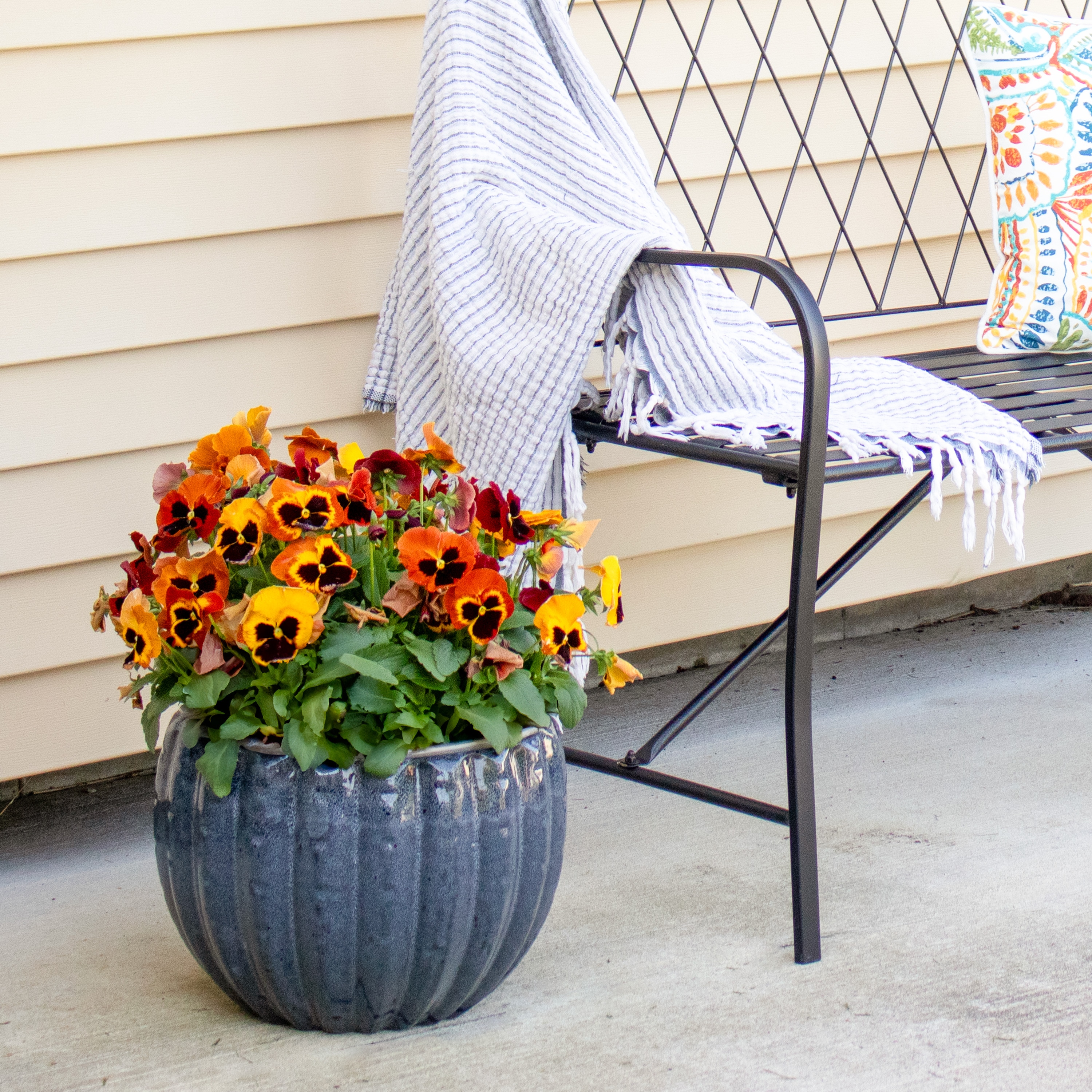 Sunnydaze Decor VBD-691 Planter-Window-Box - View #2