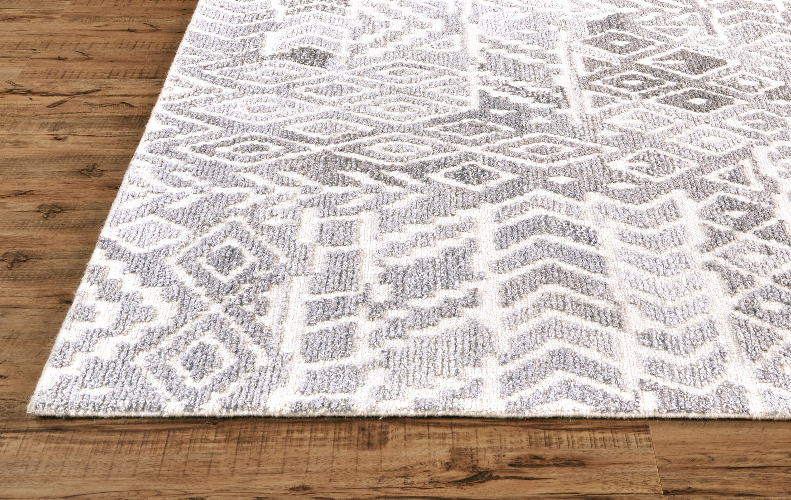 Gray Geometric Tufted Wool and Viscose Area Rug