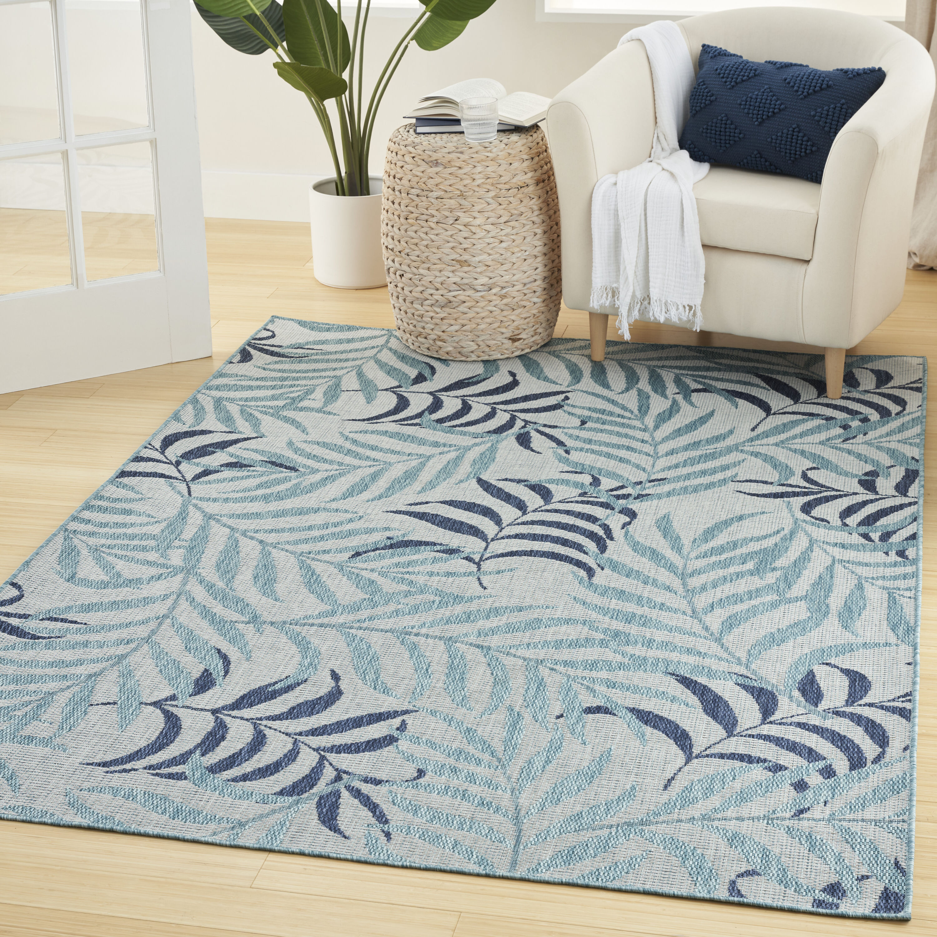 Nourison Home 099446959263 Garden Oasis 4 x 6 (ft) Loomed Polypropylene Blue Rectangular Indoor/Outdoor Floral/Botanical Tropical Area rug