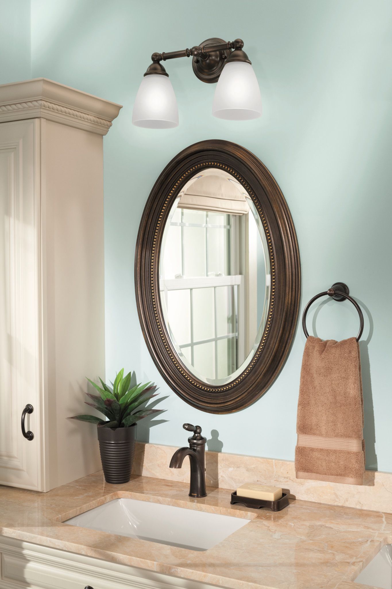 Moen brantford store vanity light