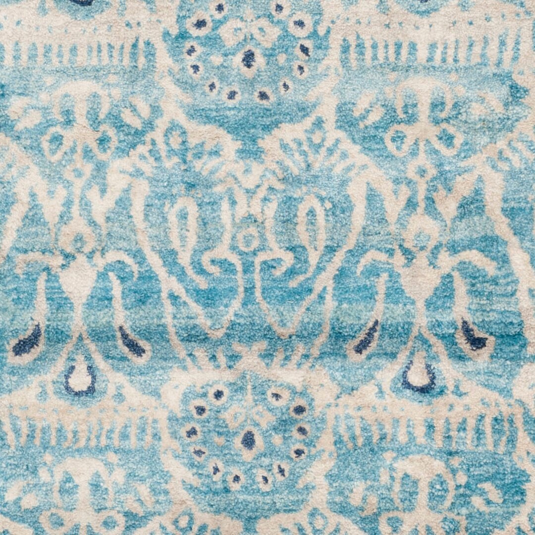 Safavieh LUX129A-8 rugs - View #3