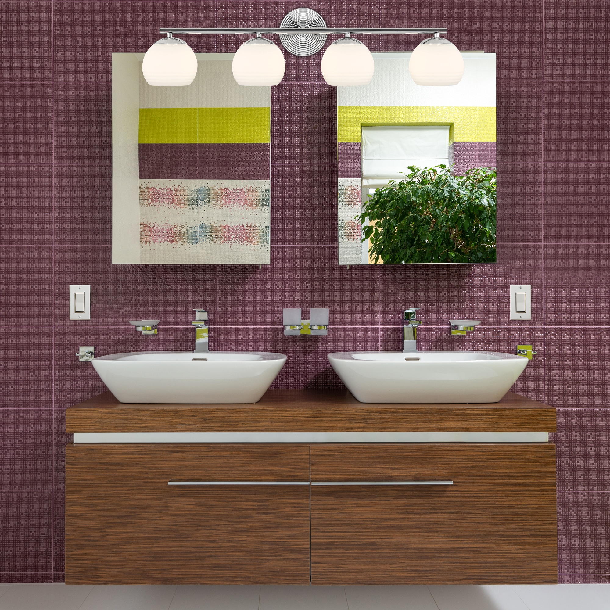 Designers Fountain D251H-4B-PN Moon Breeze 32.5-in 4 -Light Polished Nickel Glam Vanity light bar
