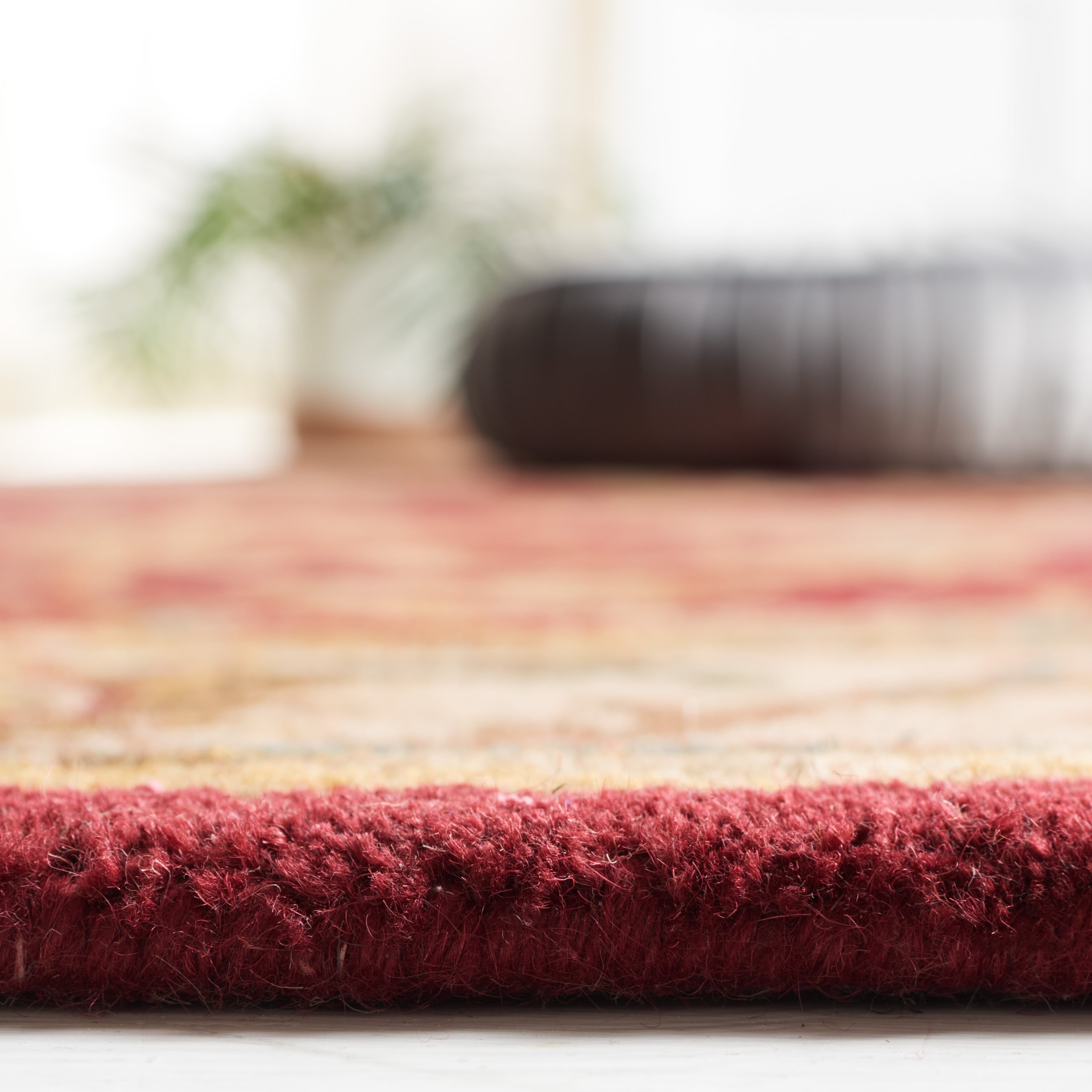 Safavieh HG628D-210 rugs - View #4