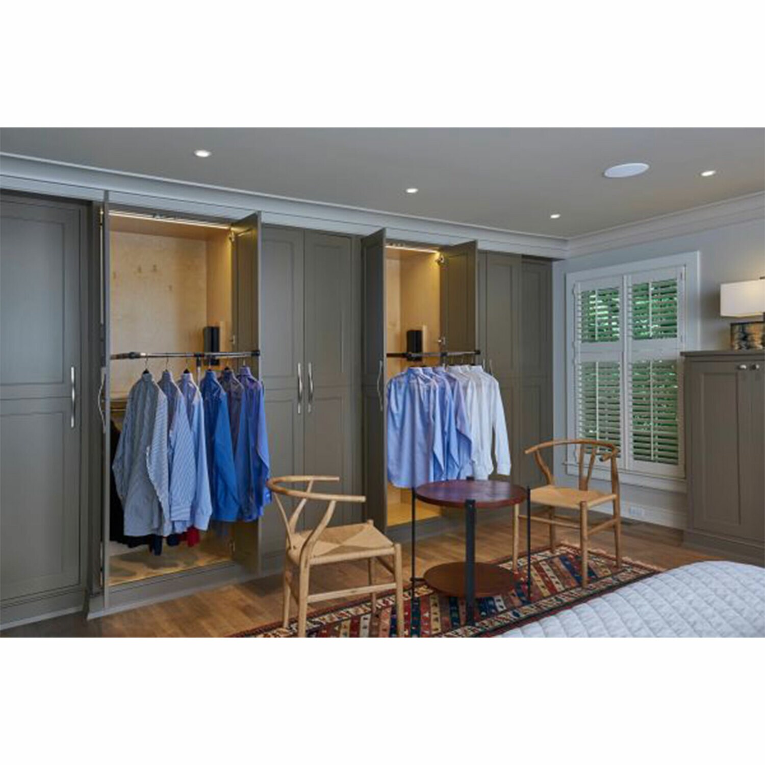 Chrome Adjustable Hanging Closet Rod