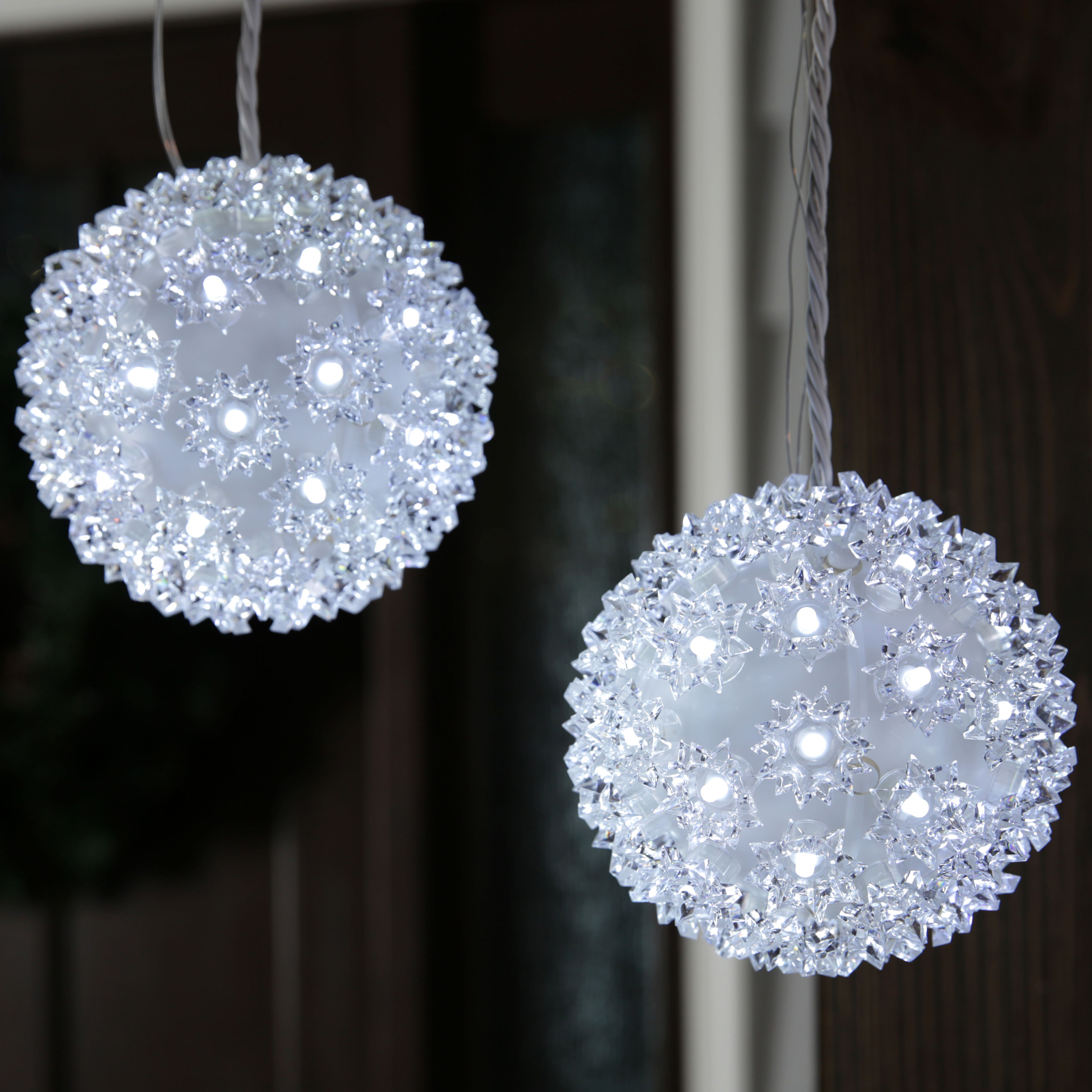 GE 2 Pack 5.5 in Hanging Sphere Ball Light Display with Color