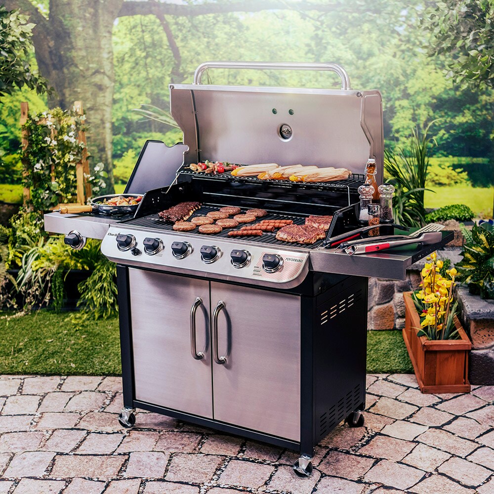 CHAR-BROIL Propane Gas Barbecue - 60,000 SKU - 650 sq. in. 466245917