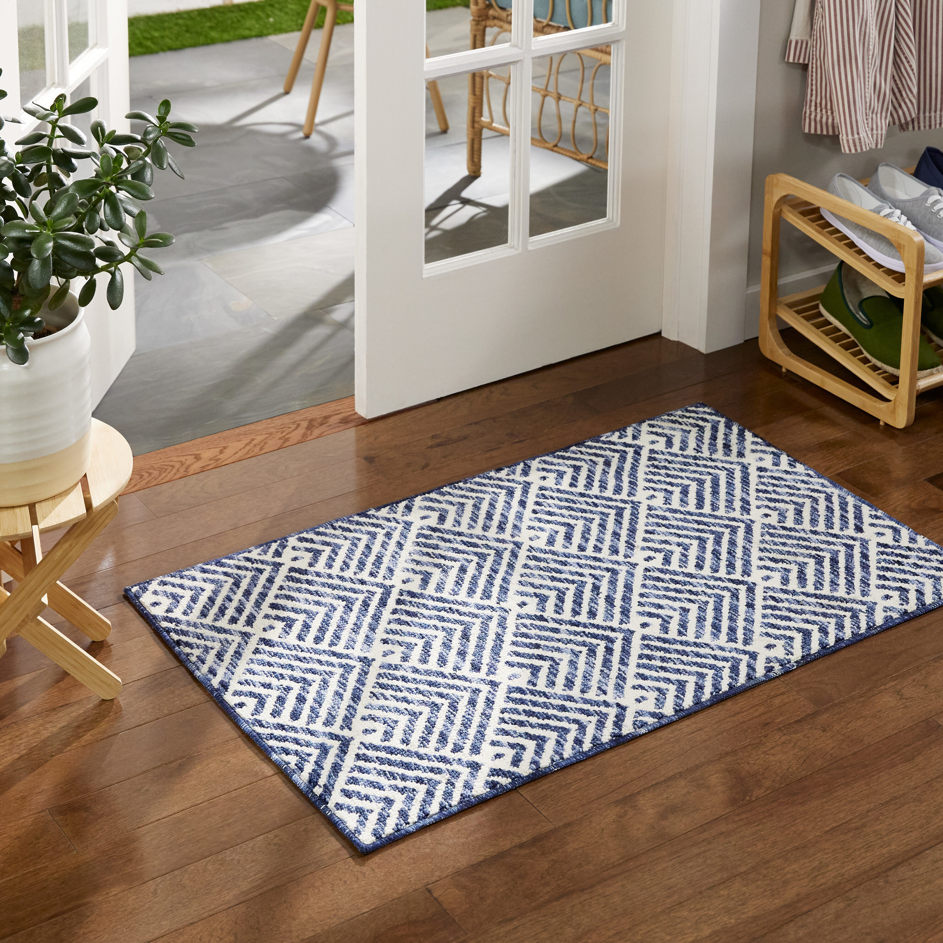 Town & Country Living 3-E003-300 2-ft x 3-ft Navy Blue Polyester Rectangular Indoor Decorative Door mat