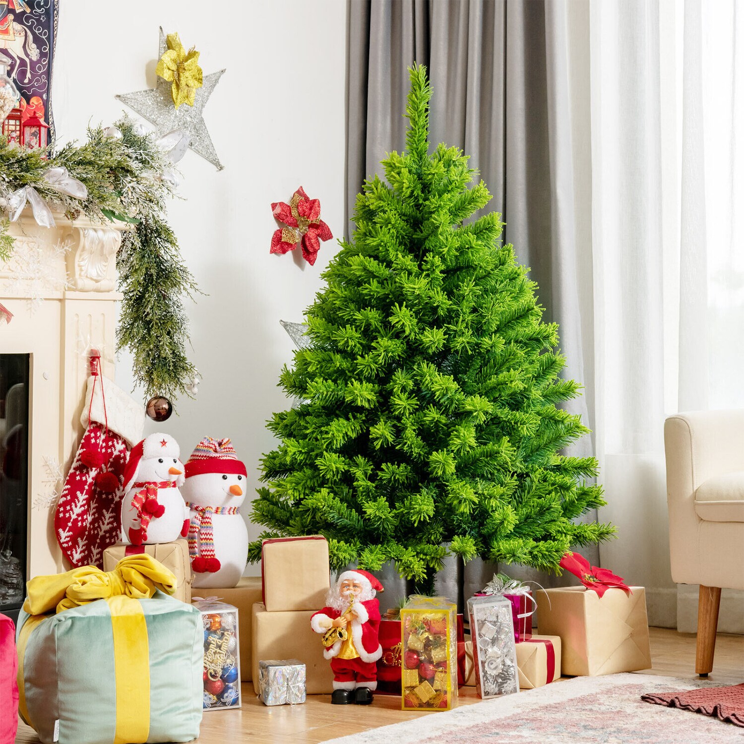 WELLFOR 4.5ft Prelit Artificial Christmas Tree with LED Lights at