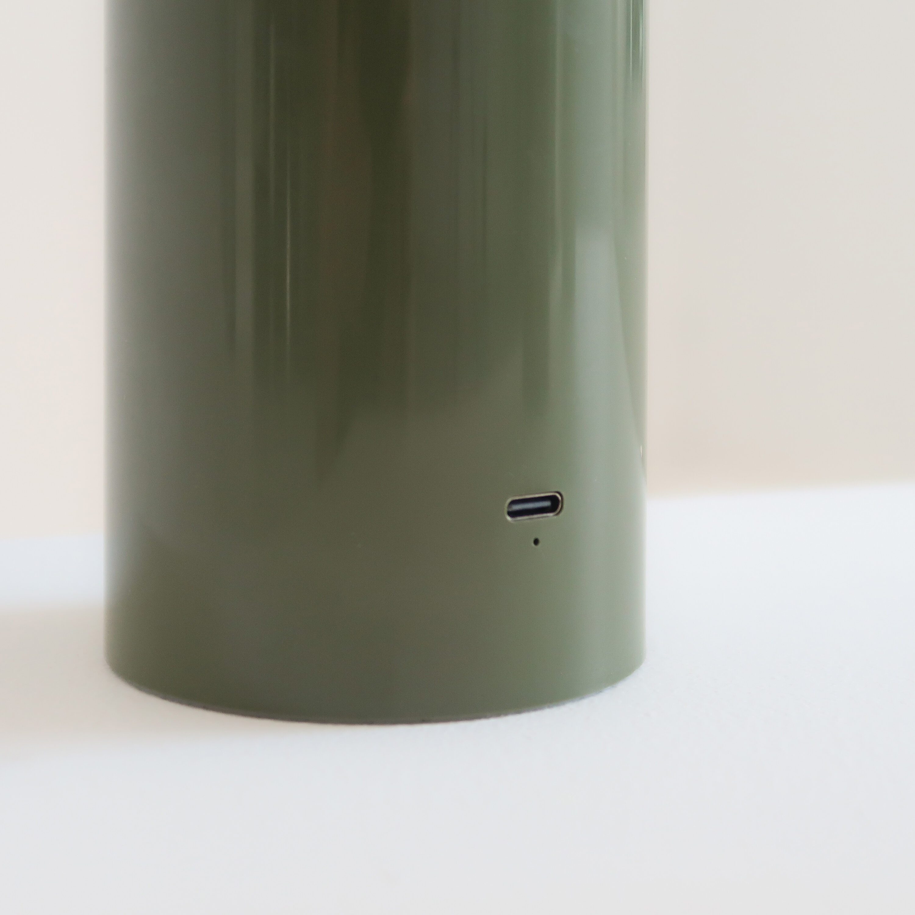 Brightech TL-CLA-GRN Table-Lamps - View #8