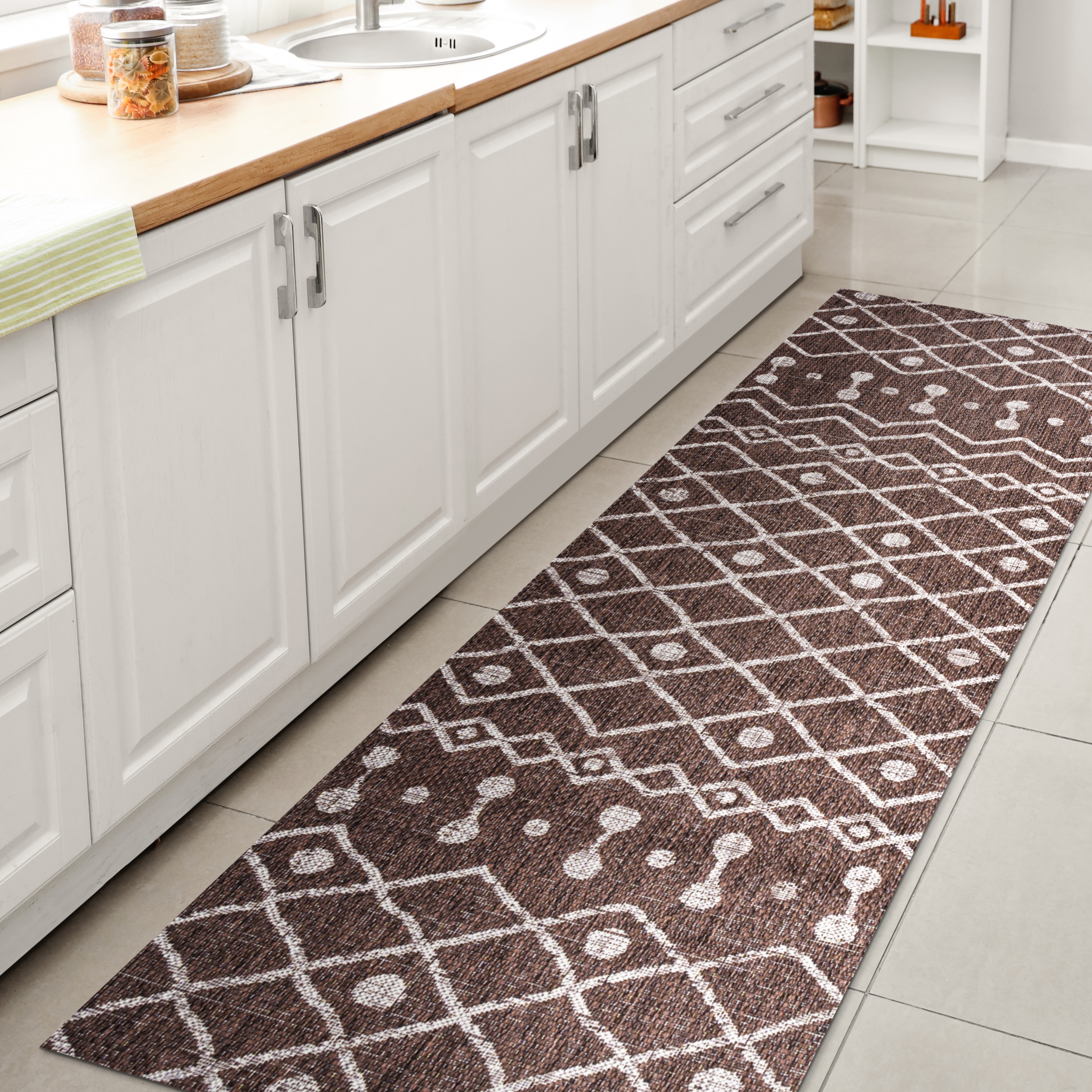 JONATHAN  Y SMB131B-28 Santa Monica Nokat Tribal 2 x 8 (ft) Loomed Polypropylene Brown/Beige Rectangular Indoor/Outdoor Trellis Bohemian/Eclectic Runner rug