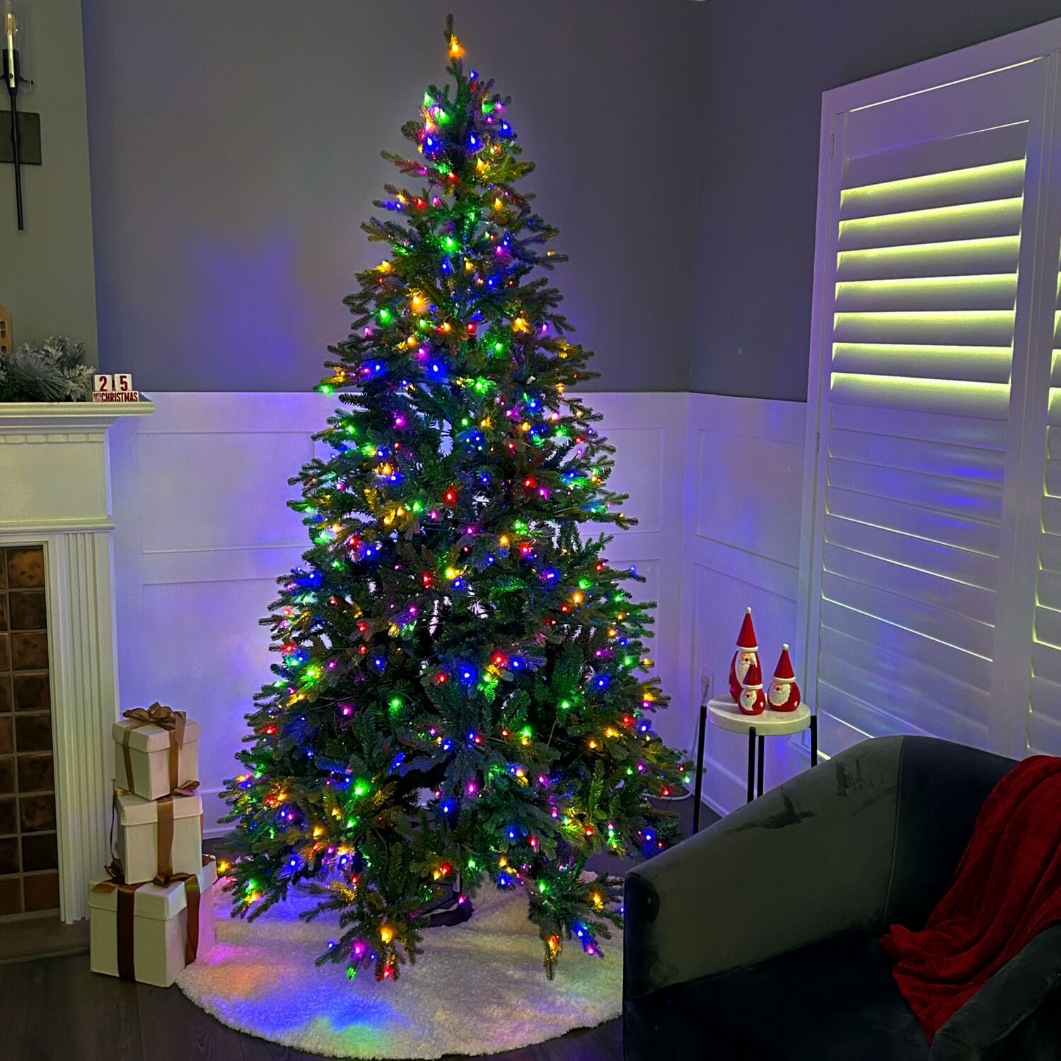 Fraser Hill Farm FFOP075-6GR Artificial-Christmas-Trees - View #10