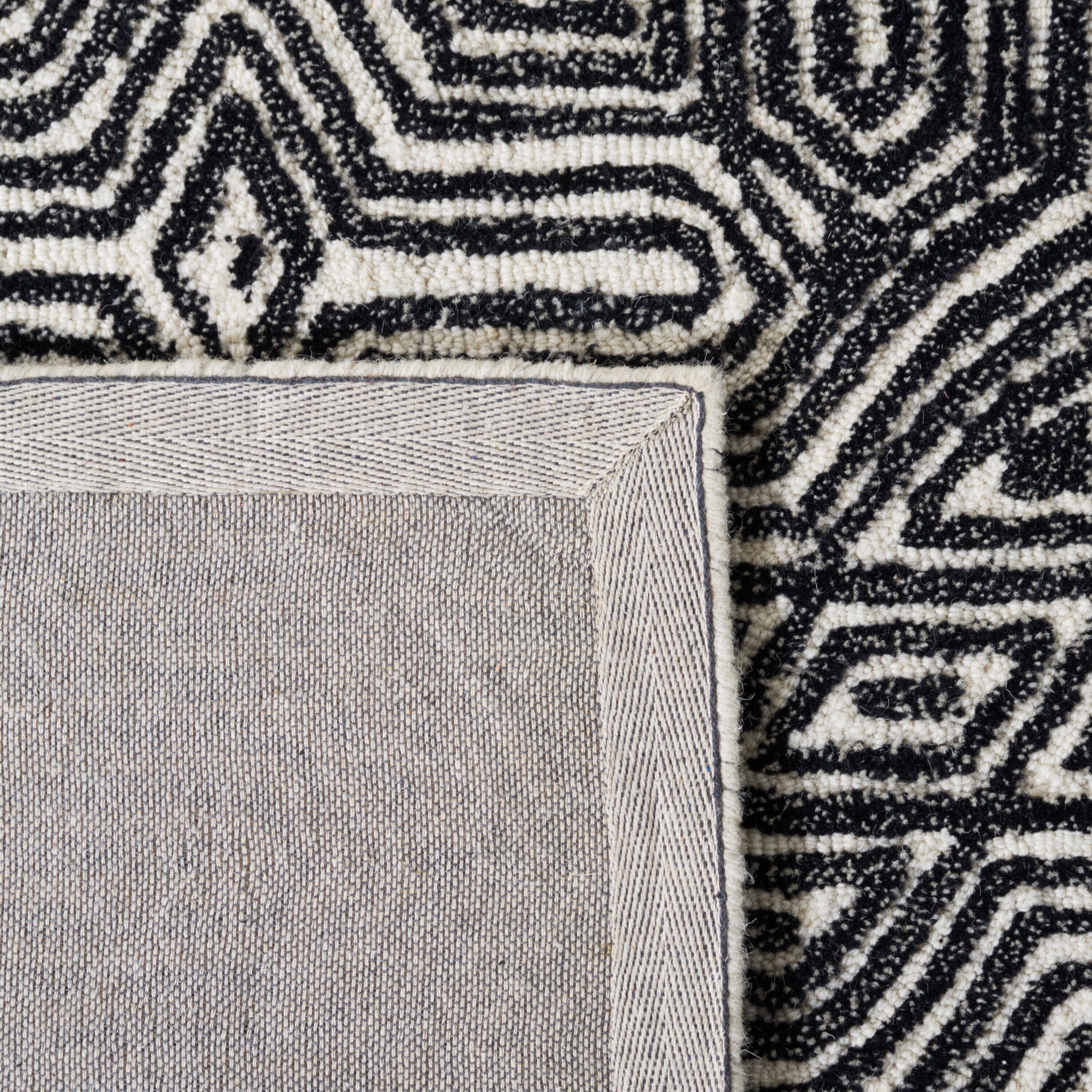 Safavieh MLP956Z-4 rugs - View #3