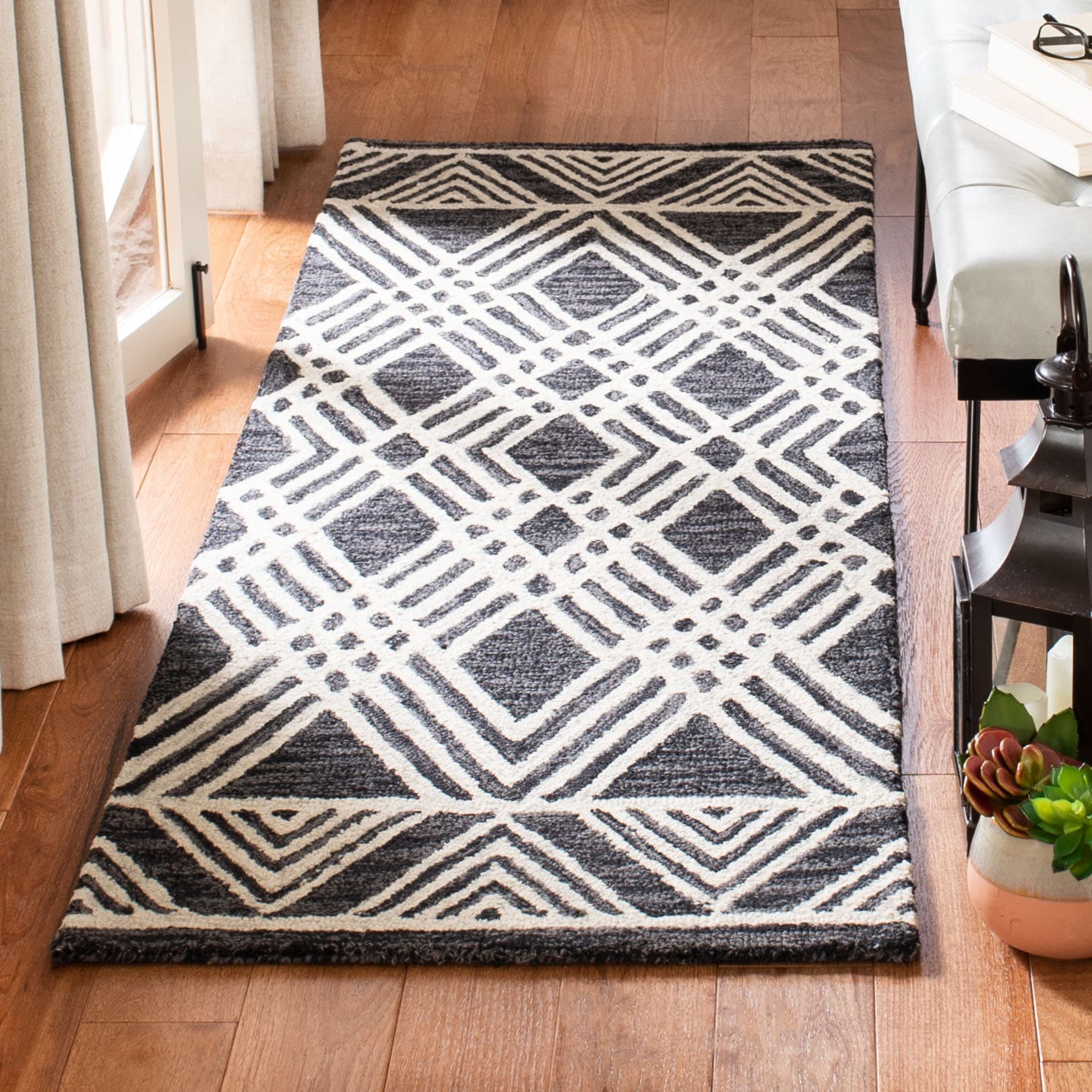  Micro-Loop 155 Charcoal/Ivory Contemporary 2ft-6in x 9ft Runner Rug