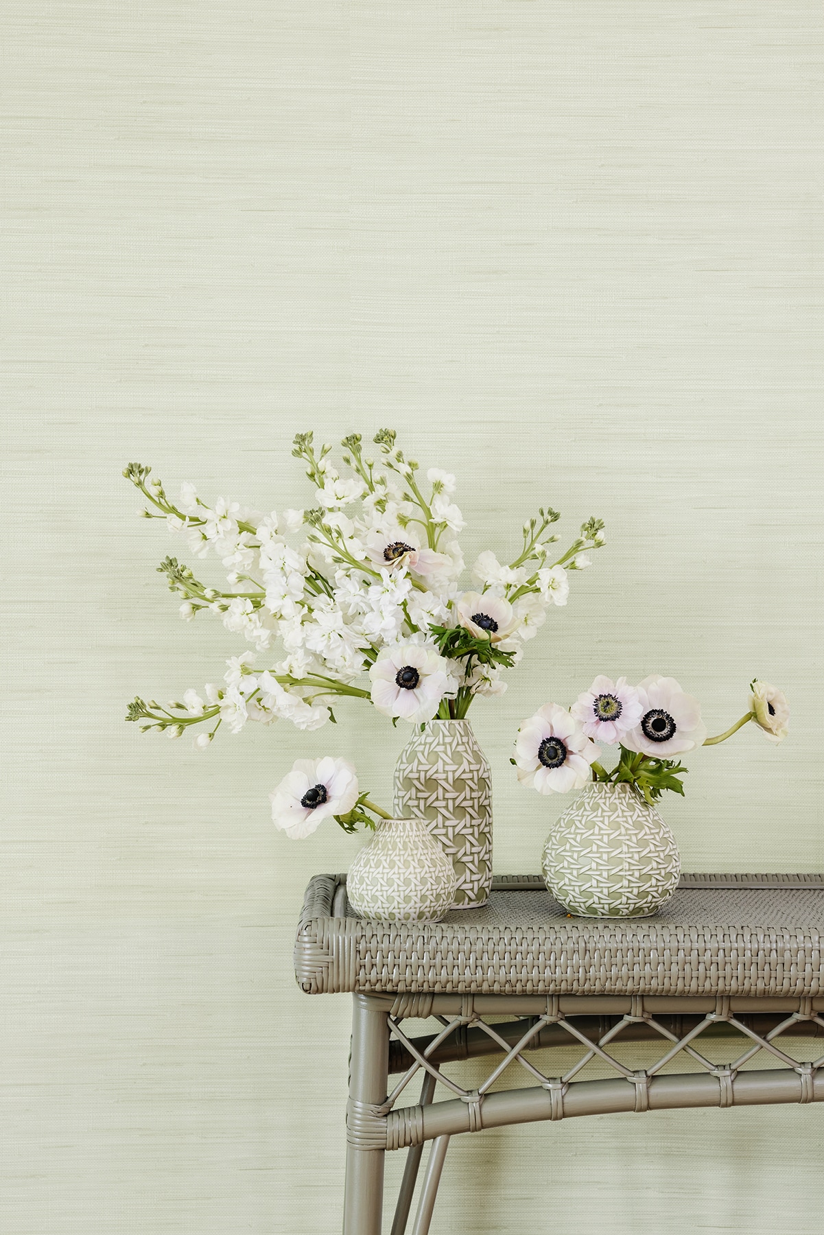 Light Green Faux Grasscloth Peel and Stick Wallpaper Roll