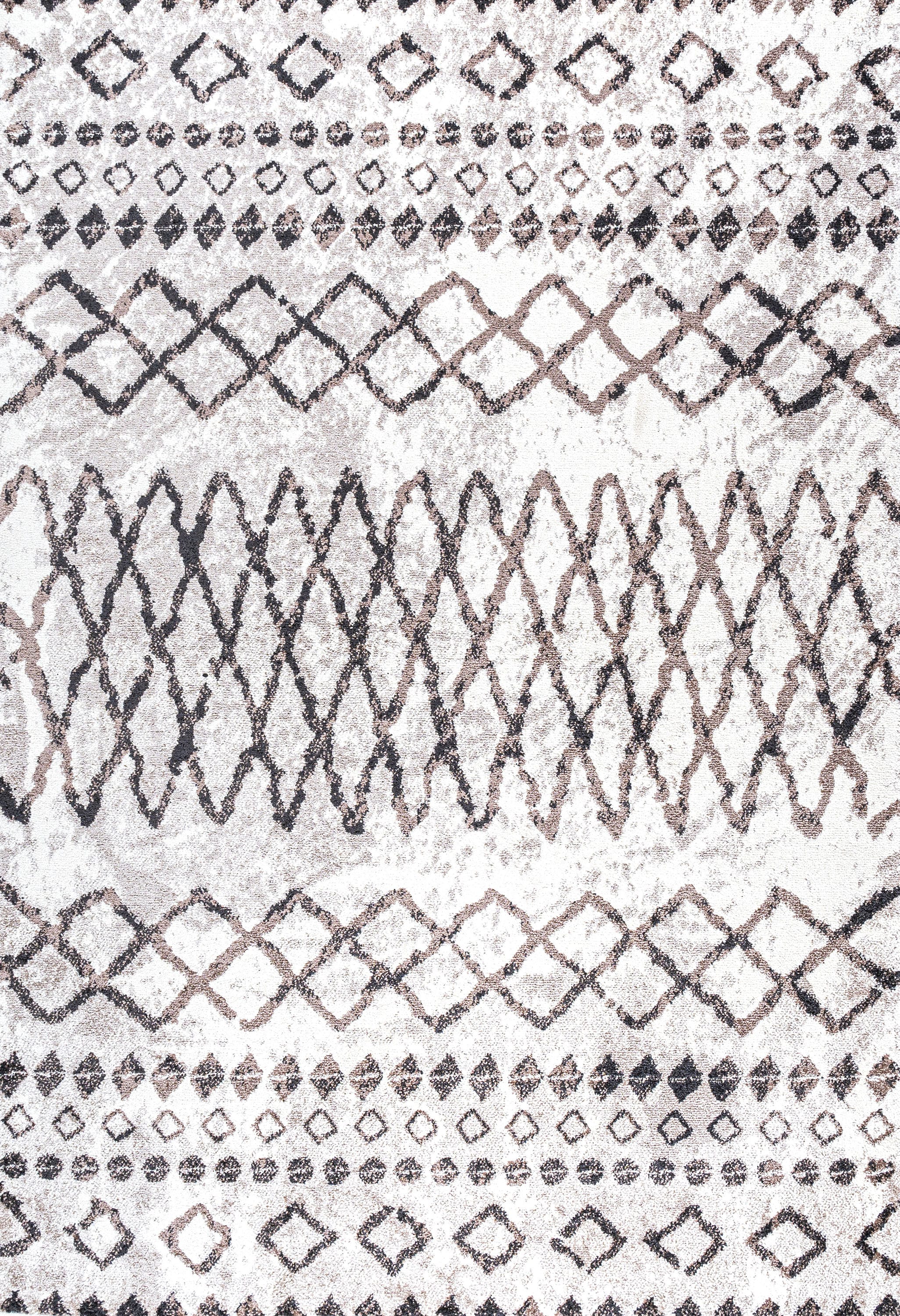 Ivory and Brown Reversible Diamond Synthetic Area Rug 5x8