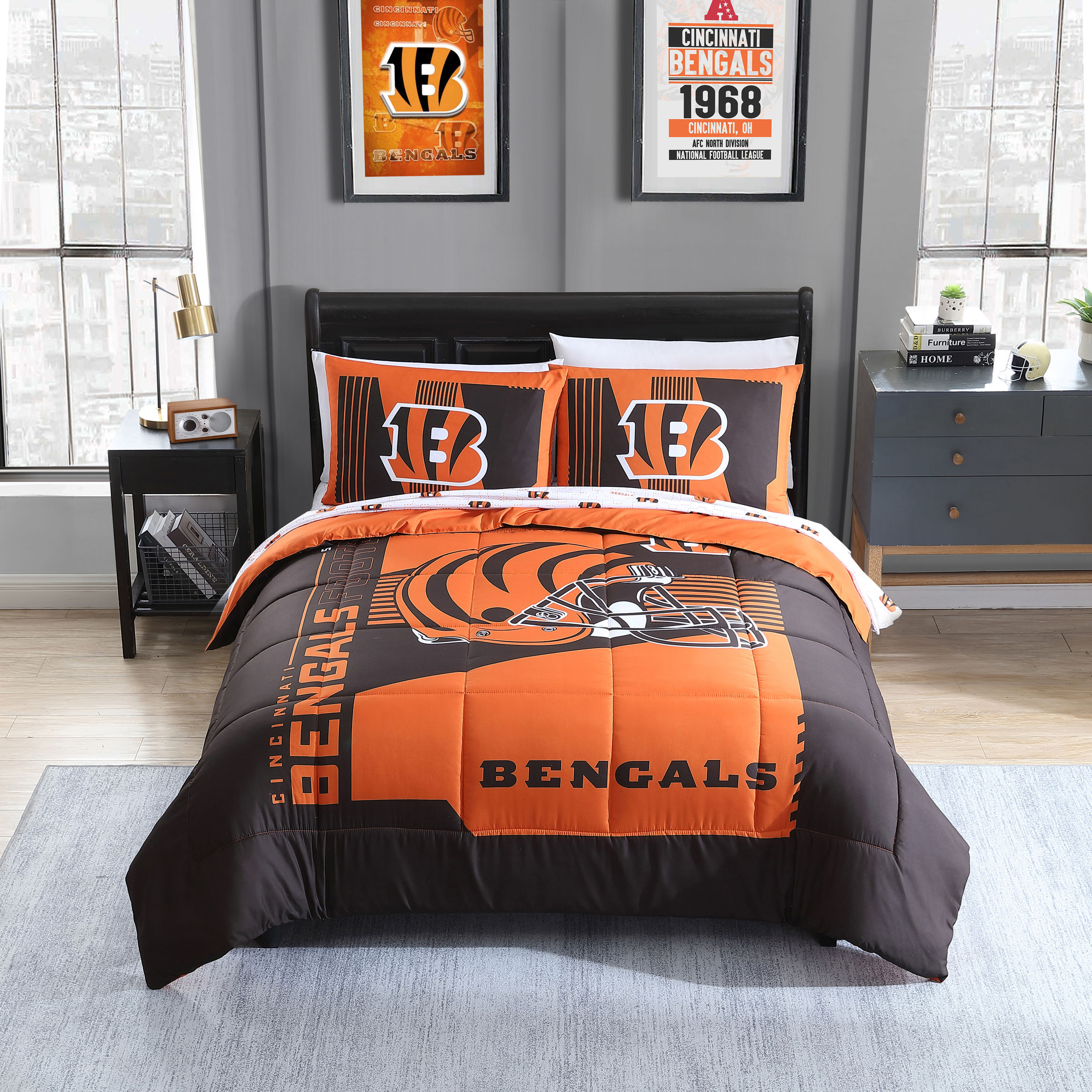 Cathay Sports Cincinnati Bengals 5-Piece Black/Orange Full Bundle Set in  the Bedding Sets department at 