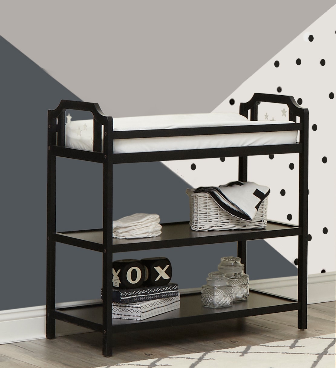 Free standing baby store changing table