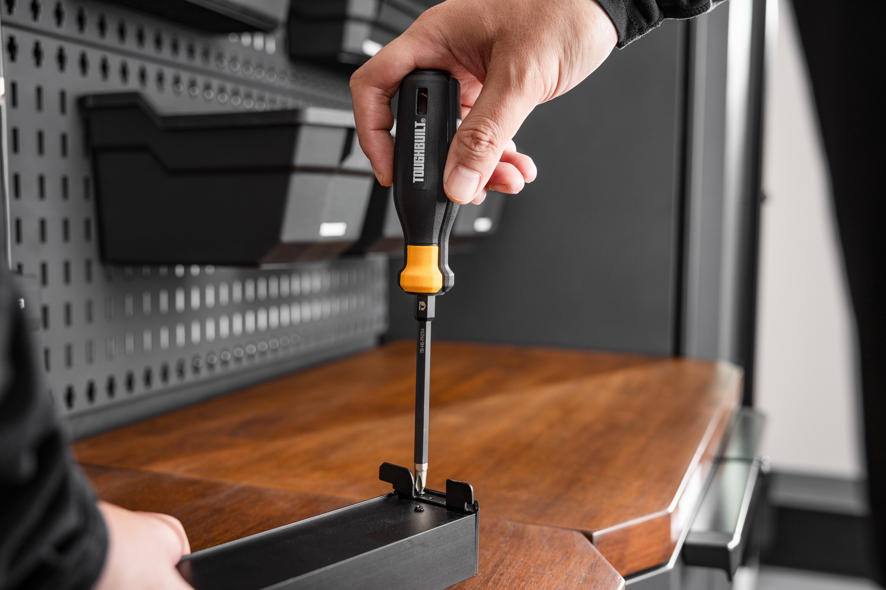 TOUGHBUILT TB-G1-A60-28 Electrical-Power-Strips - View #14