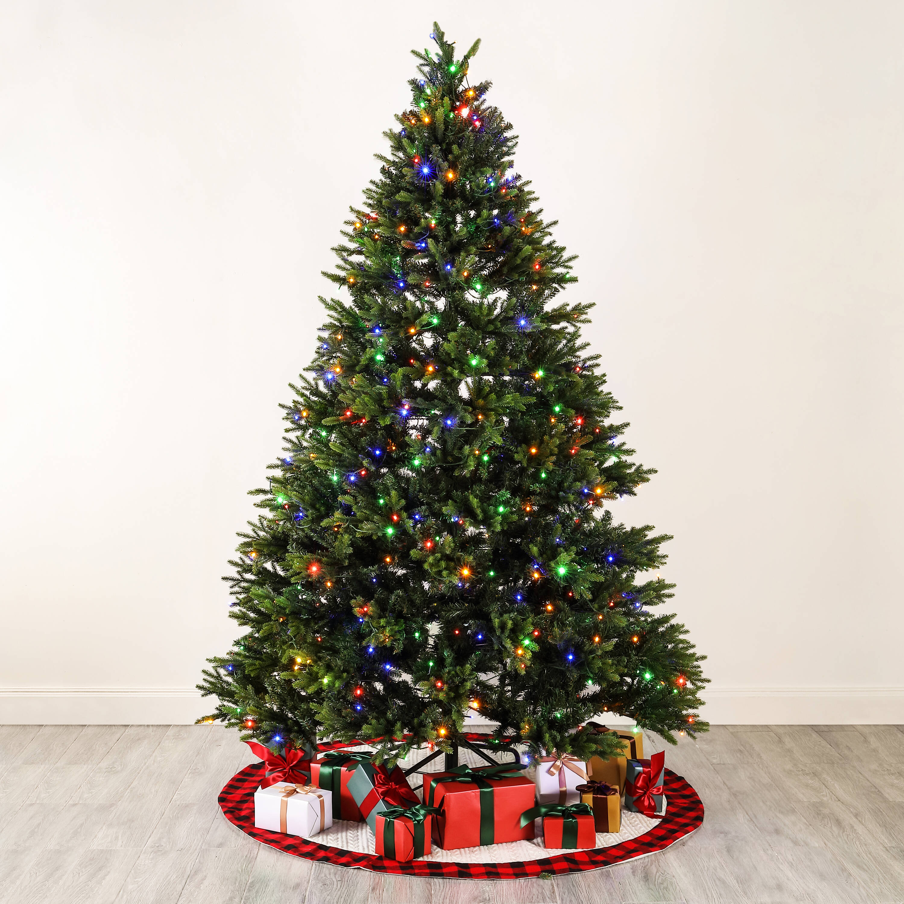 Safavieh SAFAVIEH 7.5 Ft Pre-Lit Fully Decorated Artificial Christmas ...