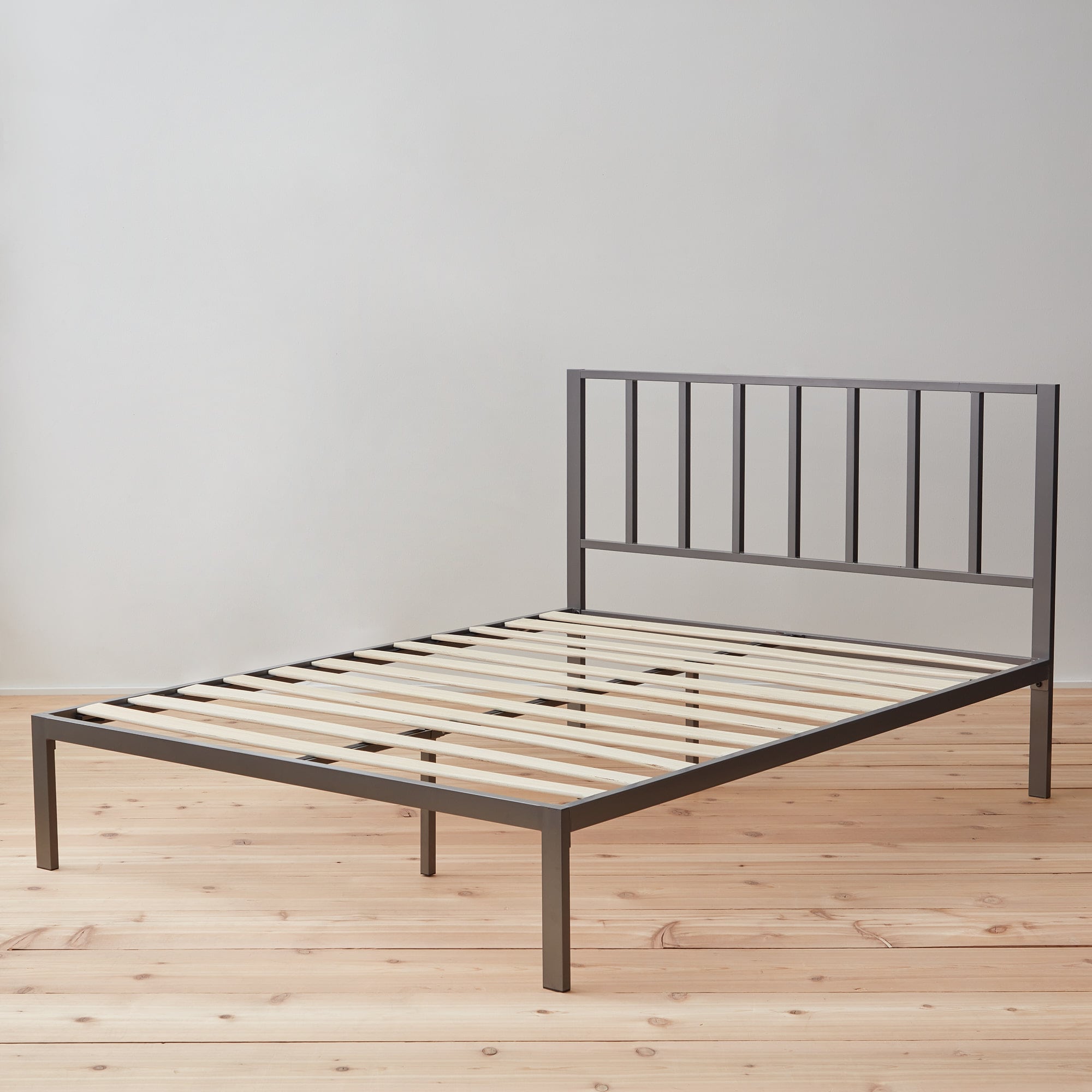 Brookside Lori Grey Queen Metal Platform Bed In The Beds Department At ...