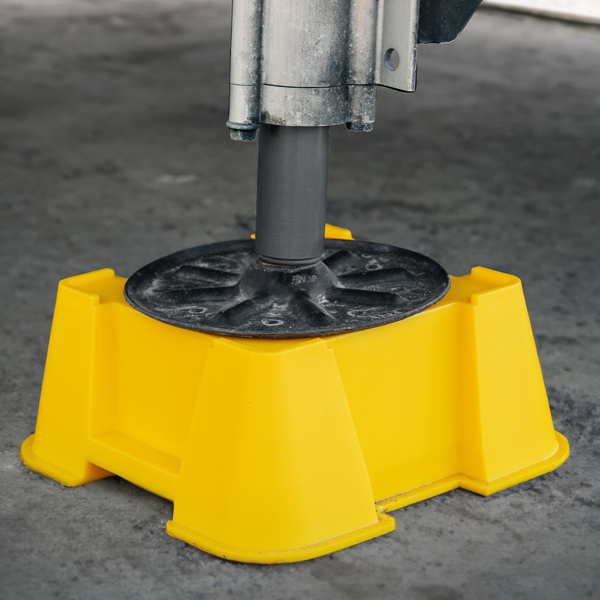 CAMCO 44539 Concrete-Block-Supports - View #4