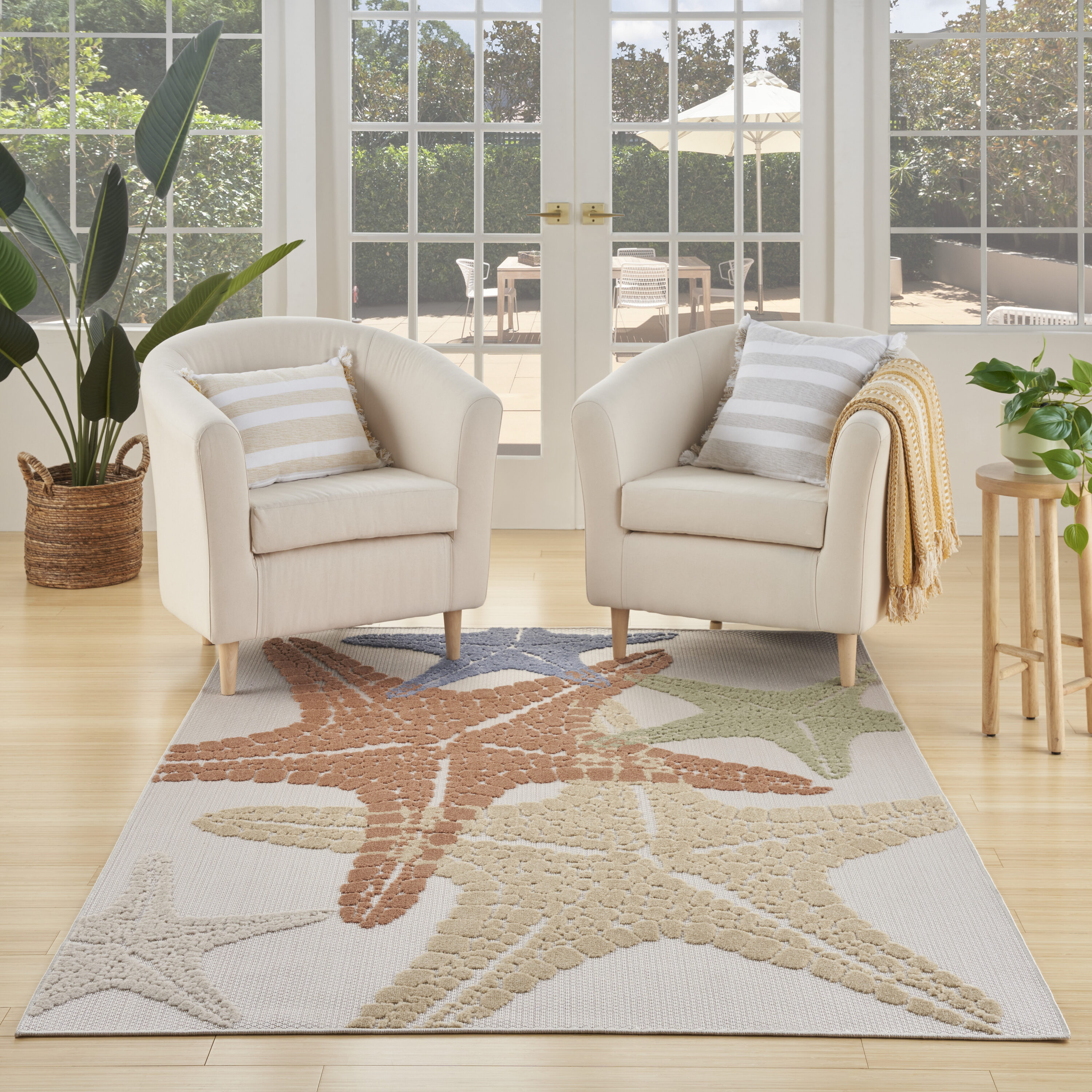 Nourison 099446921864 Aloha 5 x 8 (ft) Loomed Polypropylene Ivory Multicolor Rectangular Indoor/Outdoor Floral/Botanical Area rug