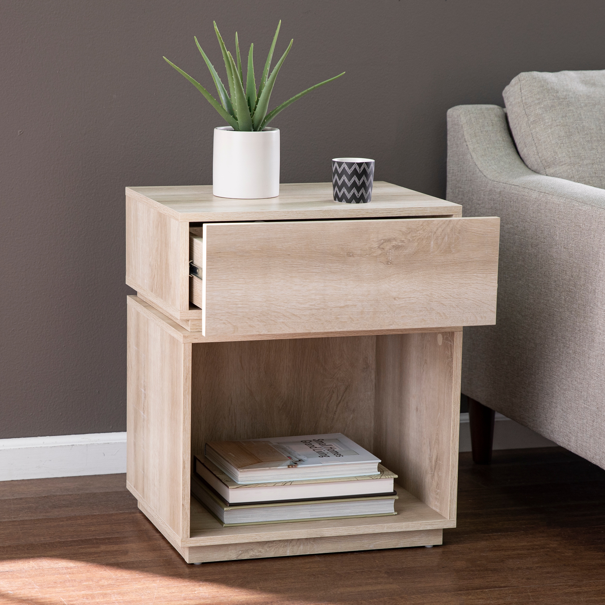 Safavieh OC1106906 End-Tables - View #4