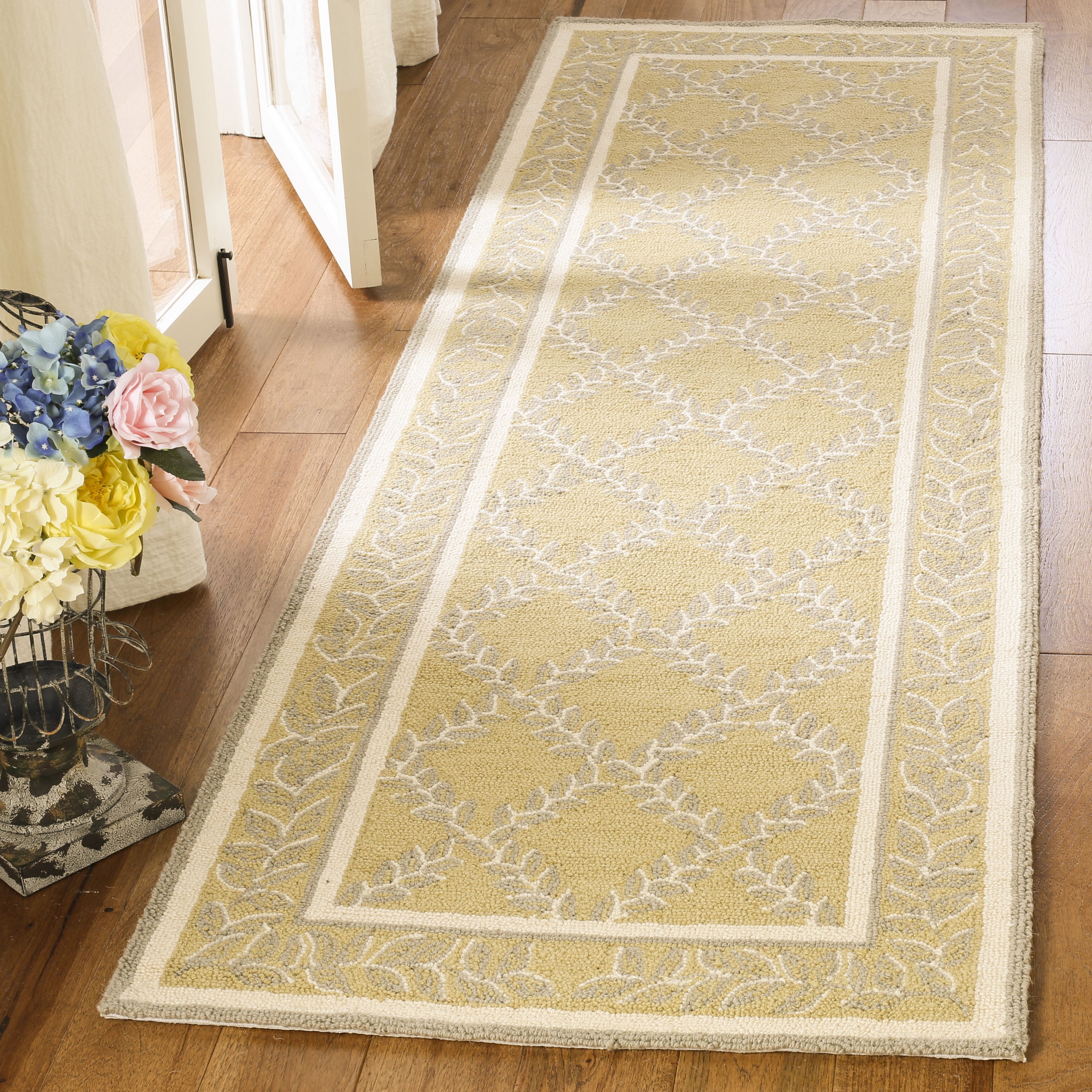 Safavieh HK230Y-28 Chelsea Lattice 3 x 8 (ft) Hooked Wool Yellow/Gray Rectangular Indoor Trellis Runner rug