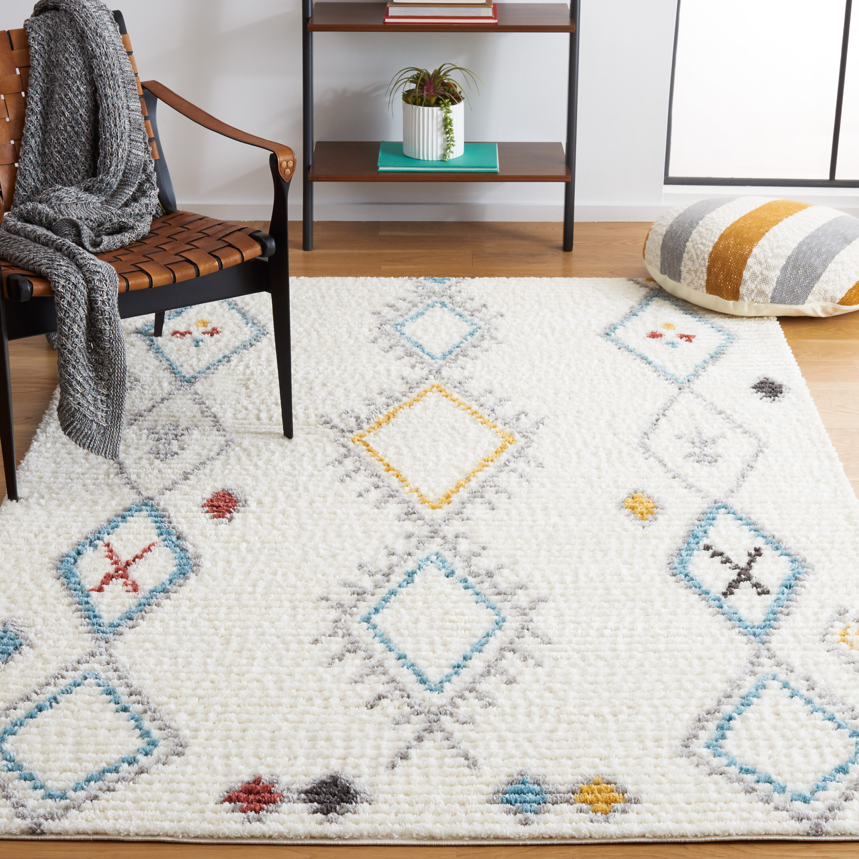 Ivory and Gray Synthetic Hand-knotted Rectangular Area Rug