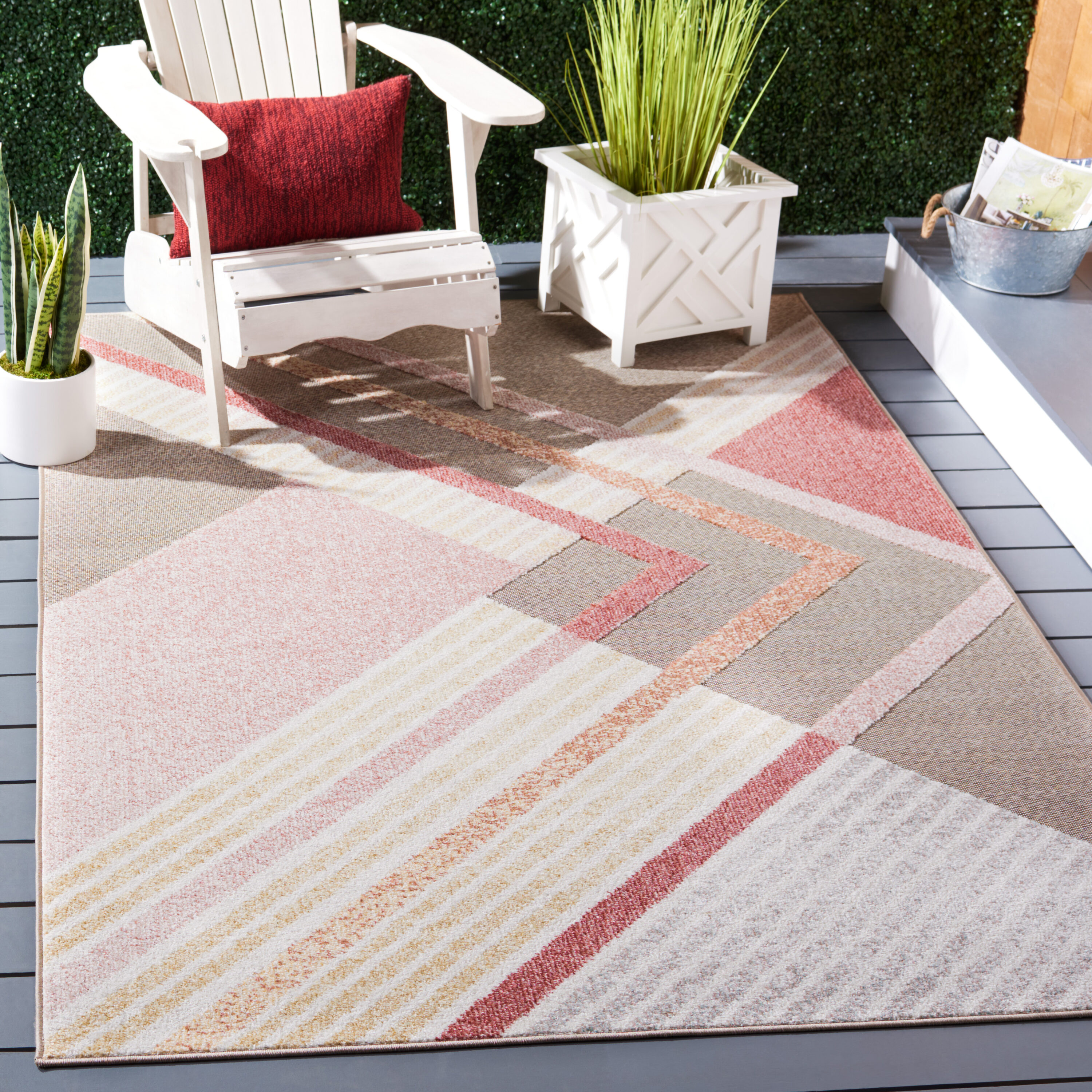 Safavieh SAR102U-4 Sarasota 4 x 6 (ft) Loomed Polypropylene Pink/Brown Rectangular Outdoor Geometric Mid-Century Modern Area rug