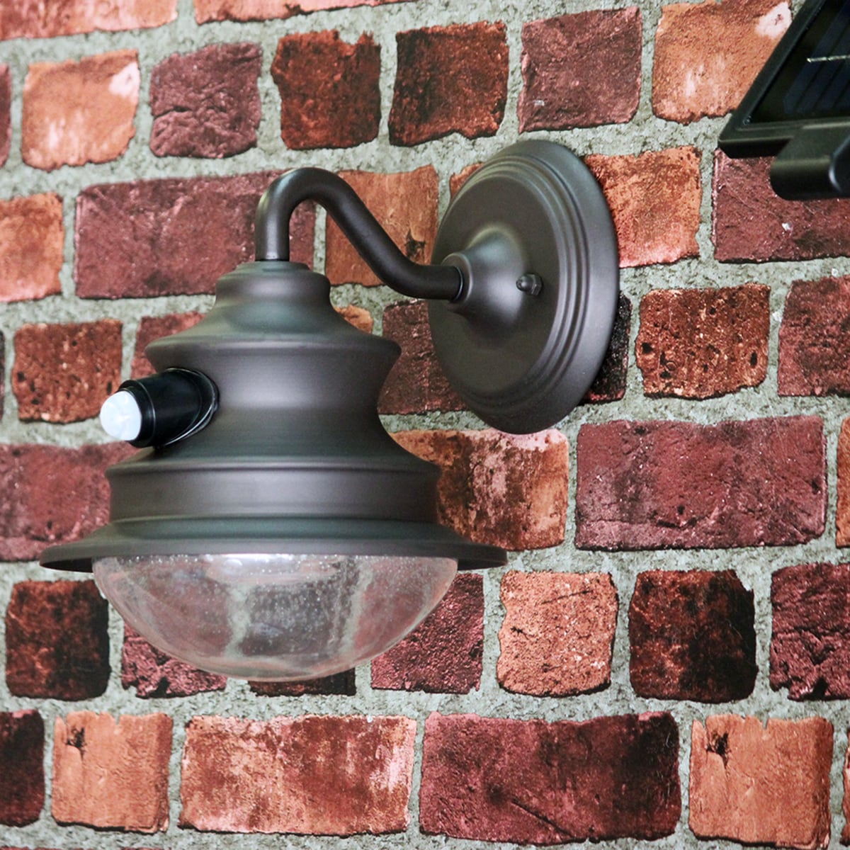 Gama Sonic Barn 10-in H Brown Solar Integrated Outdoor Wall Light at 