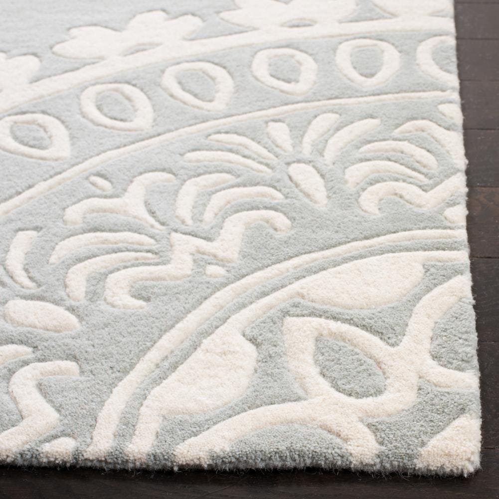 Bella Gray & Ivory 5' x 8' Hand-Tufted Wool Rug