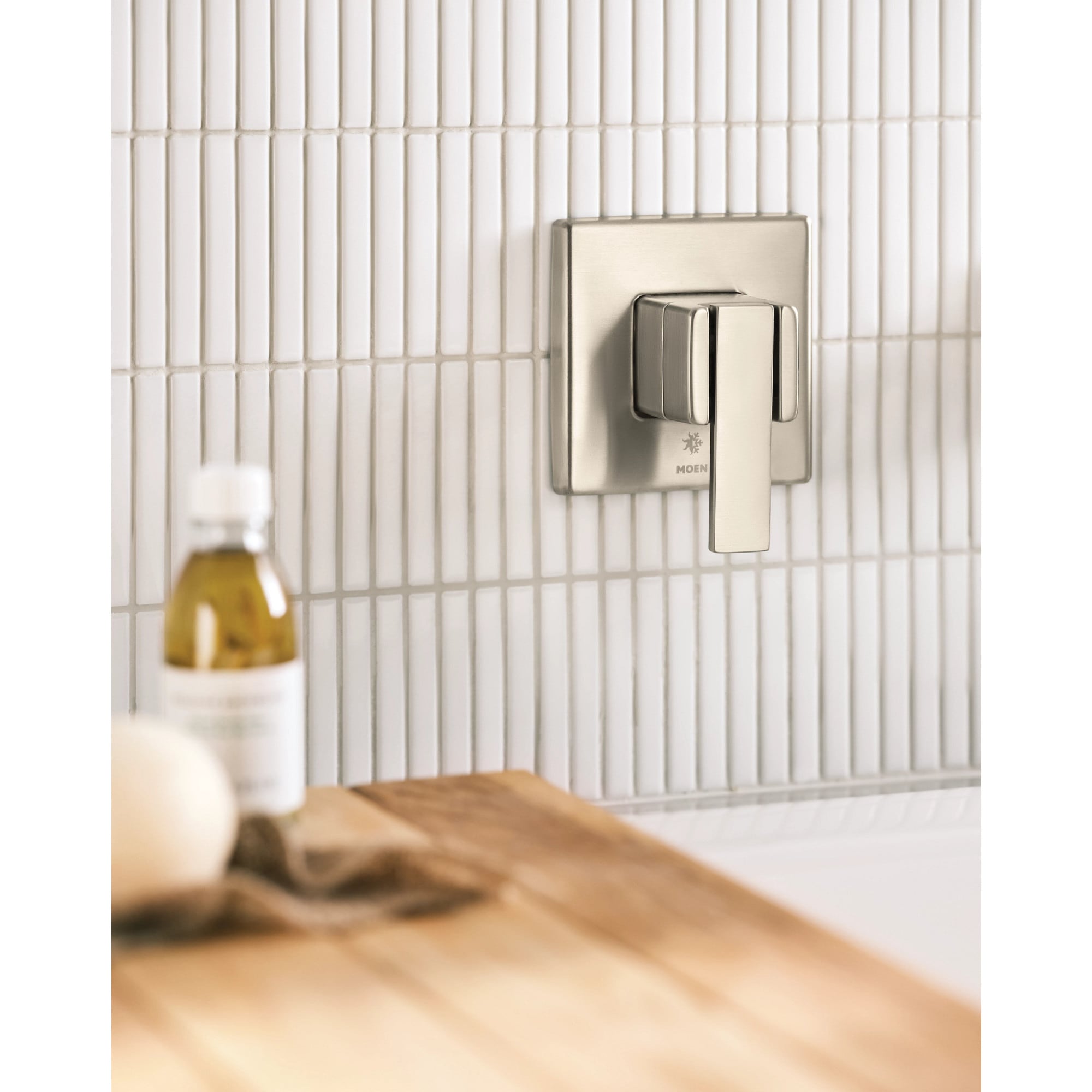 Sleek 90 Degree Brushed Nickel Wall-Mount Tub Filler with Single Handle