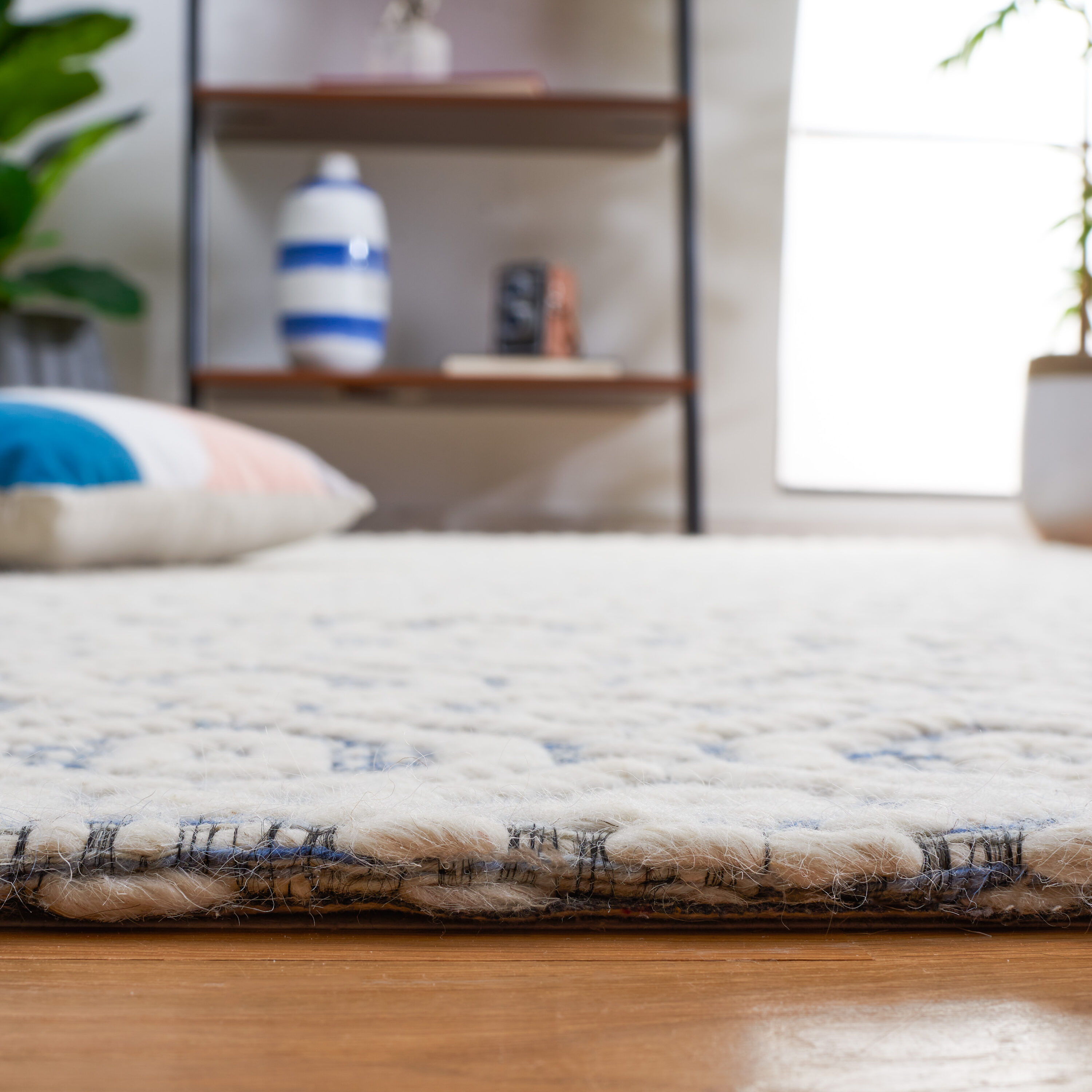 Safavieh MRB325N-4 rugs - View #4