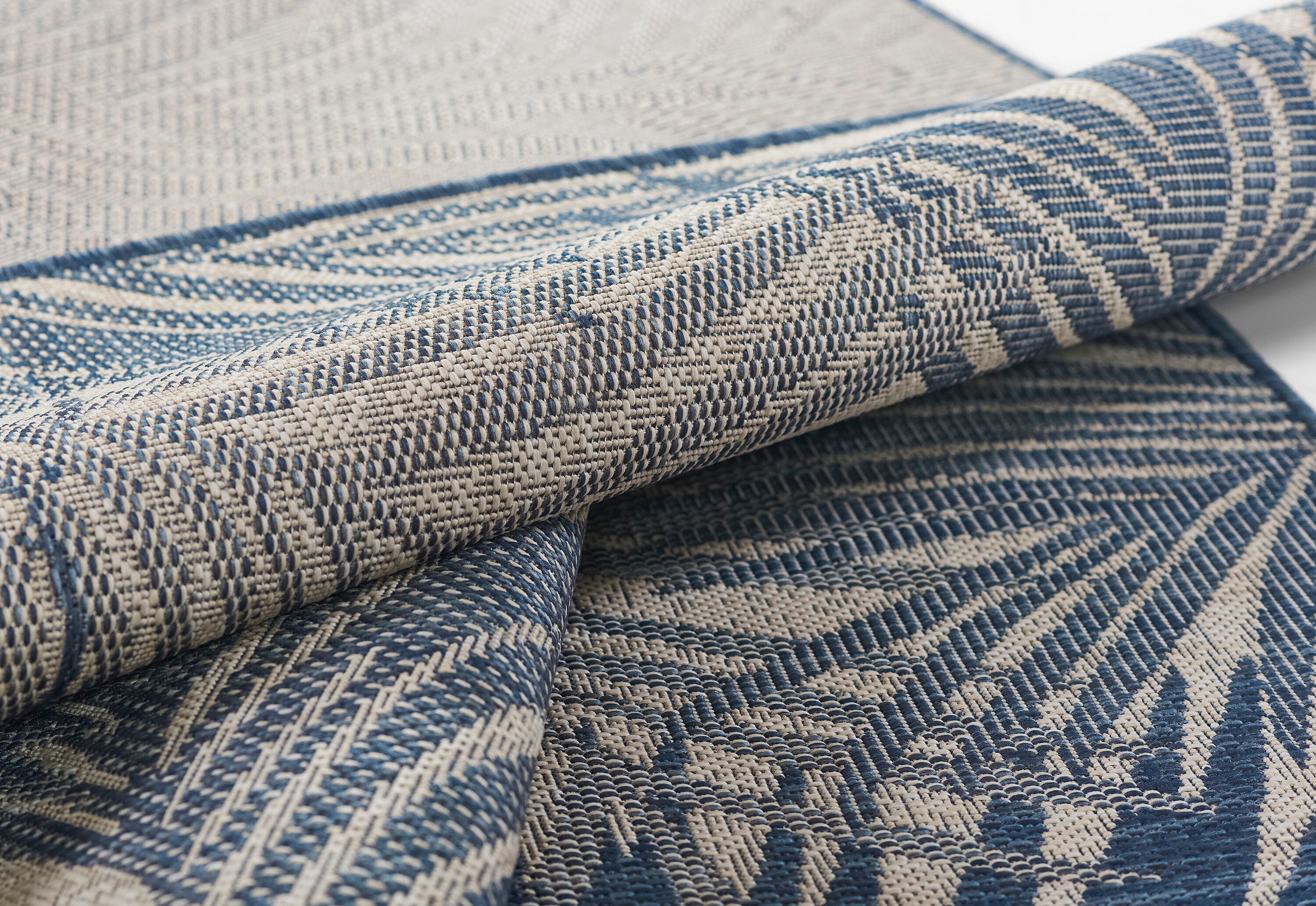 Momeni RIVRARV-04BLU2030 rugs - View #4
